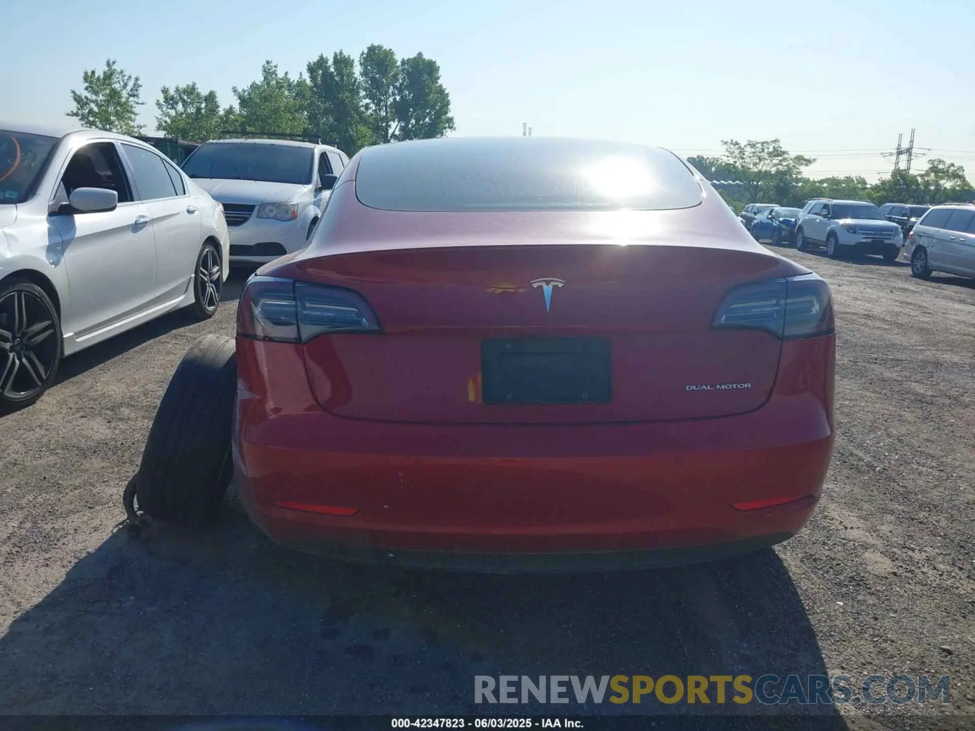 16 Photograph of a damaged car 5YJ3E1EB5KF454456 TESLA MODEL 3 2019