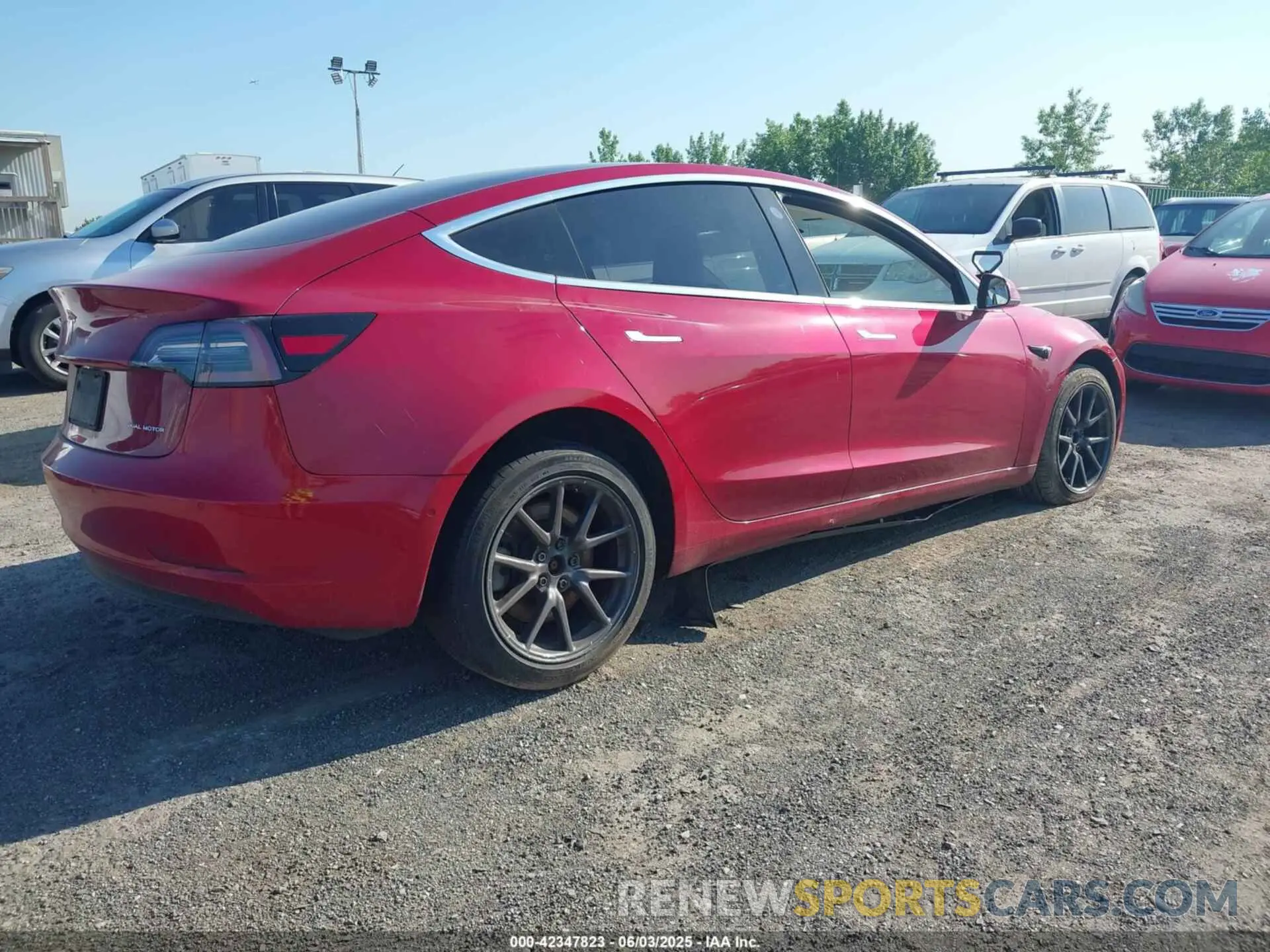 4 Photograph of a damaged car 5YJ3E1EB5KF454456 TESLA MODEL 3 2019