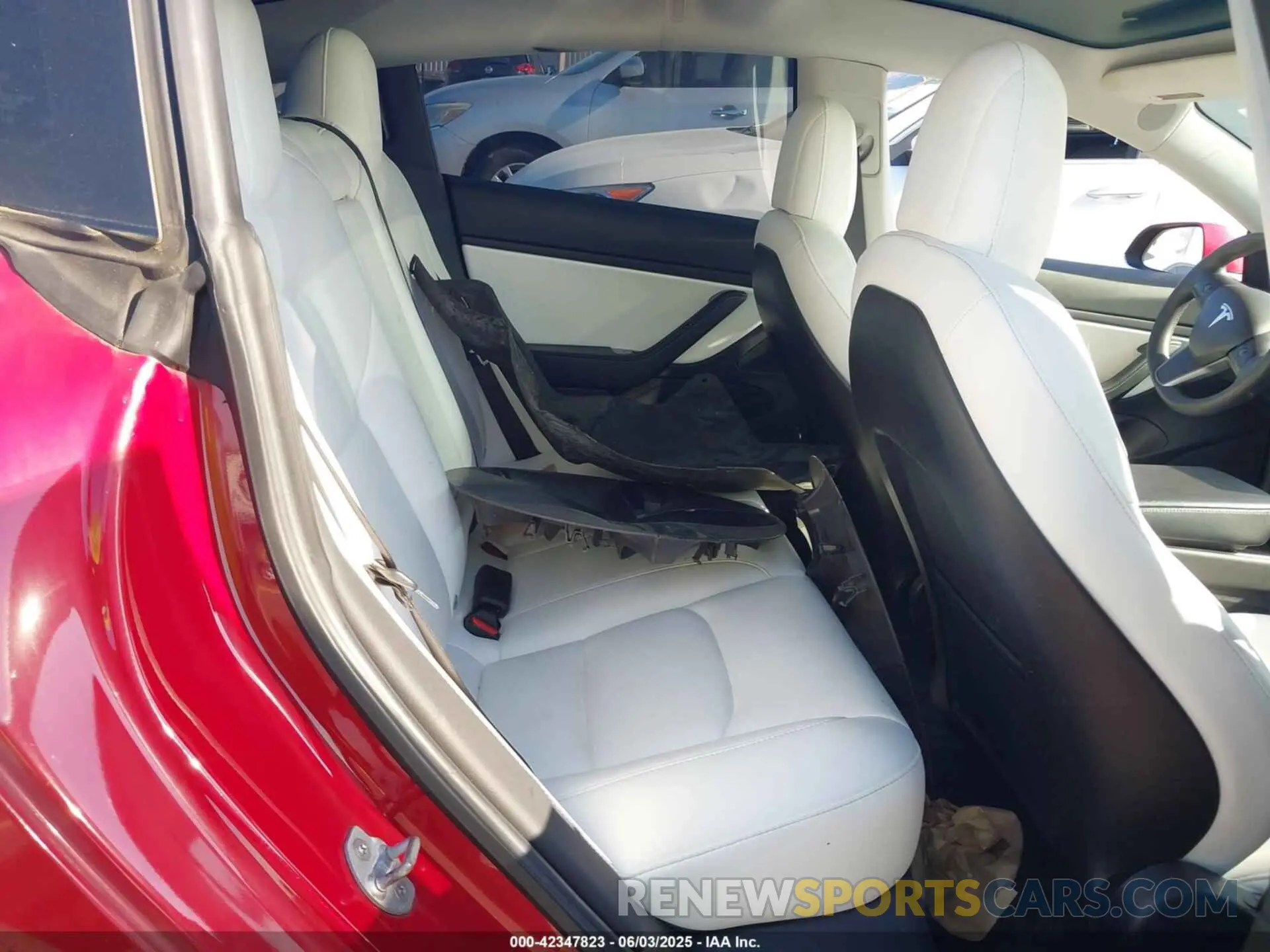 8 Photograph of a damaged car 5YJ3E1EB5KF454456 TESLA MODEL 3 2019