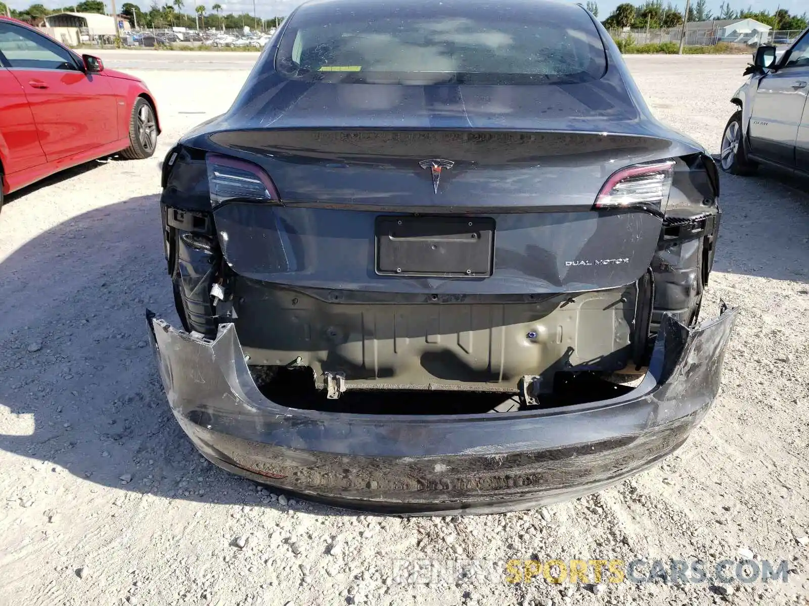 9 Photograph of a damaged car 5YJ3E1EB5KF510346 TESLA MODEL 3 2019