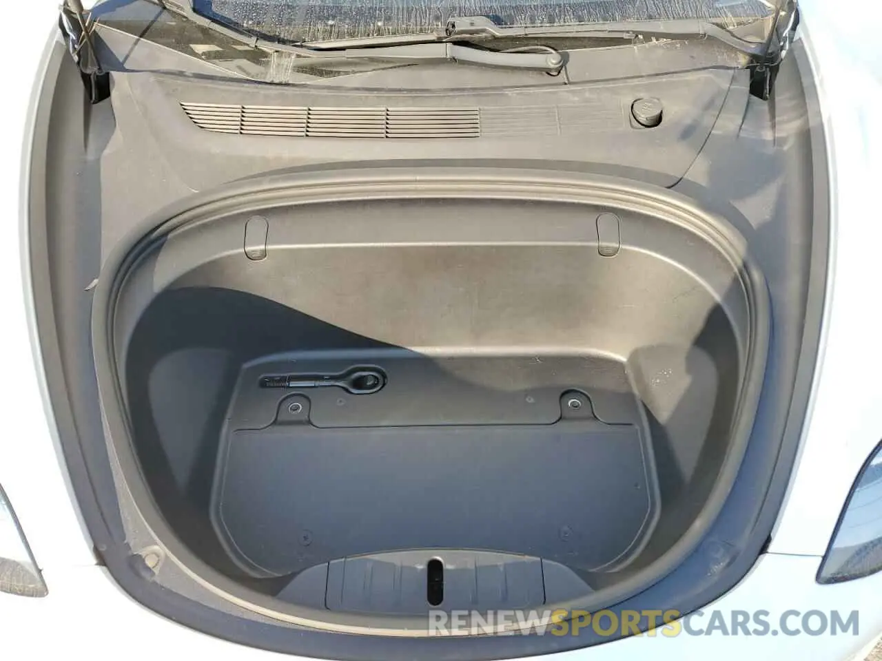 11 Photograph of a damaged car 5YJ3E1EB5KF511769 TESLA MODEL 3 2019