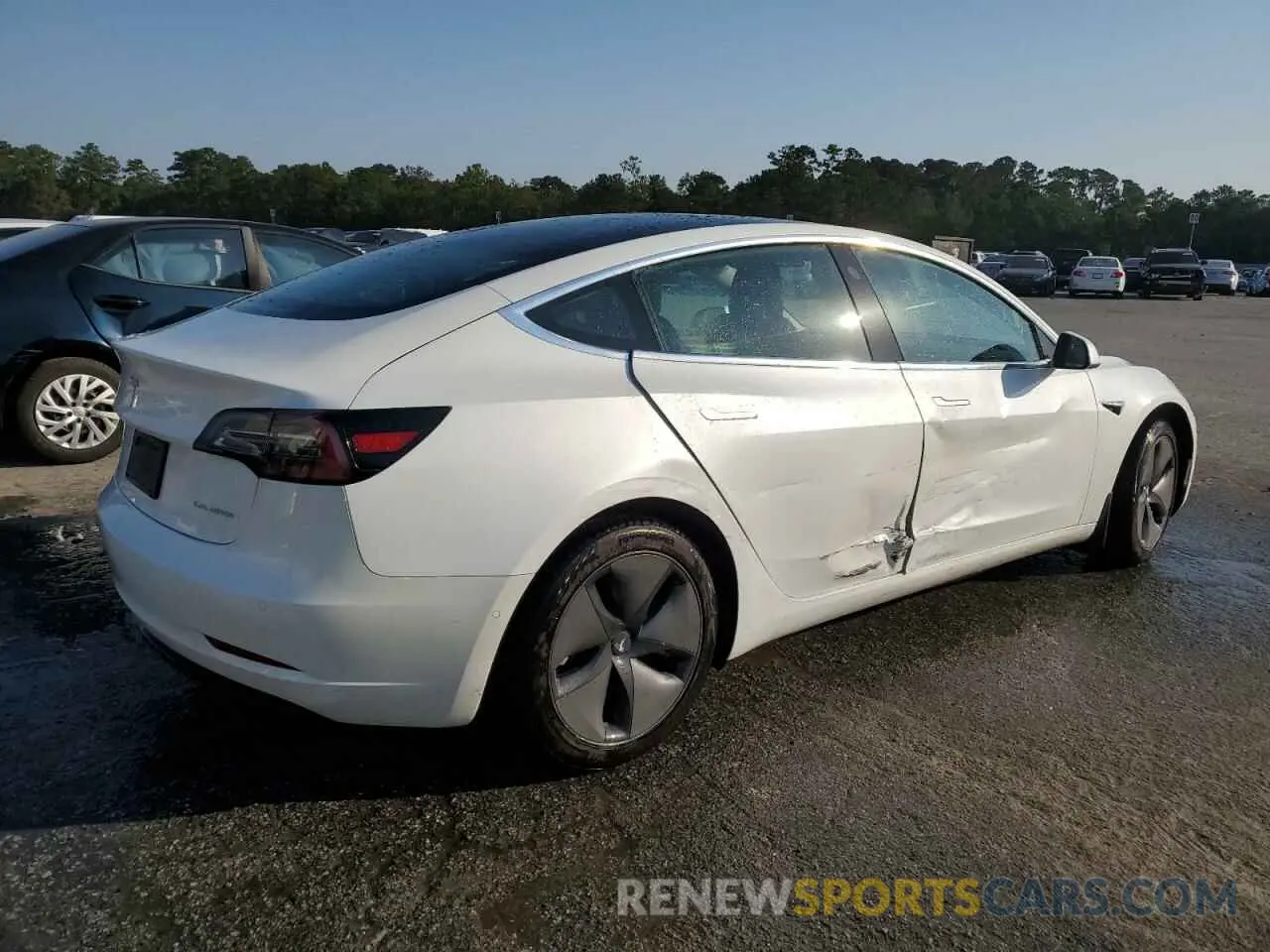 3 Photograph of a damaged car 5YJ3E1EB5KF511769 TESLA MODEL 3 2019