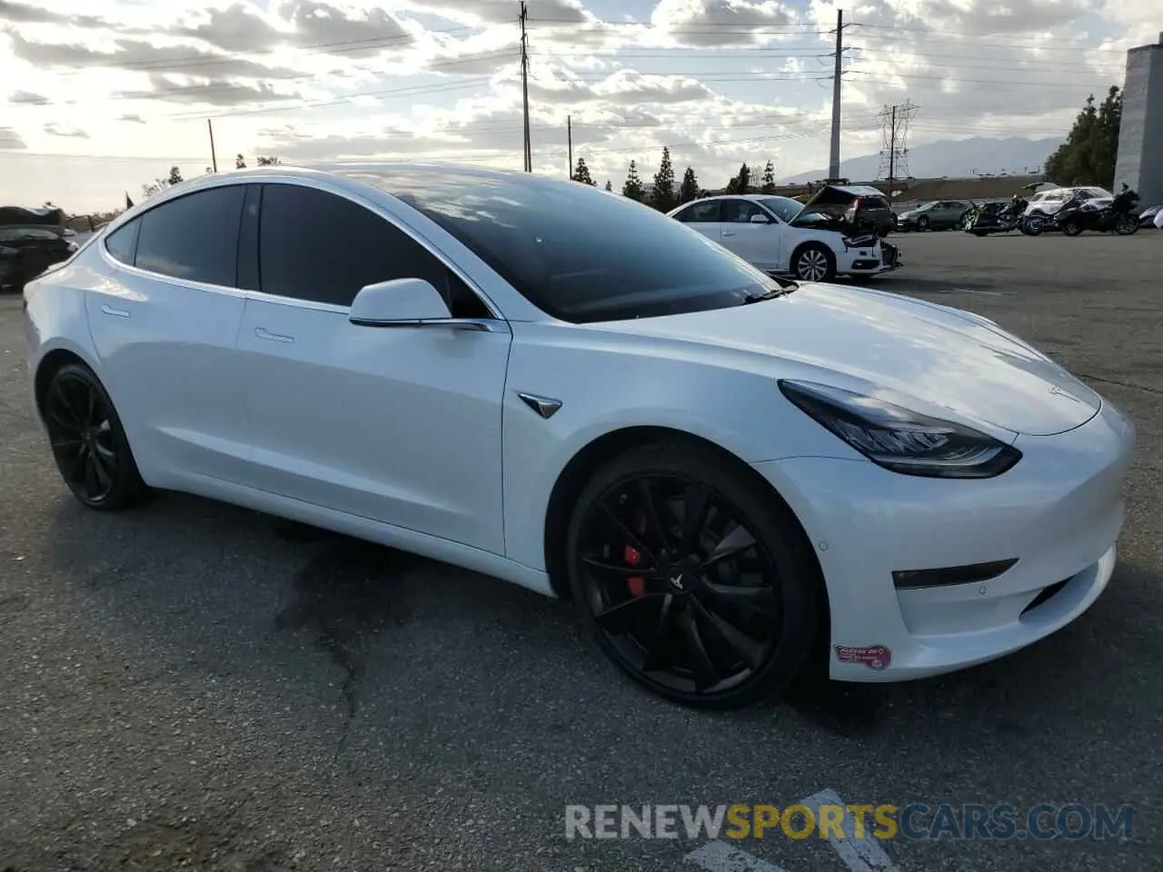 4 Photograph of a damaged car 5YJ3E1EB5KF514171 TESLA MODEL 3 2019