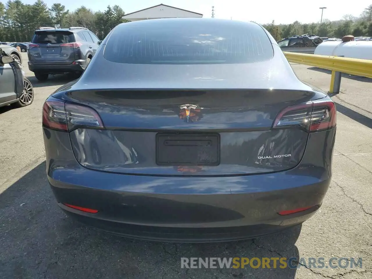 6 Photograph of a damaged car 5YJ3E1EB5KF520780 TESLA MODEL 3 2019
