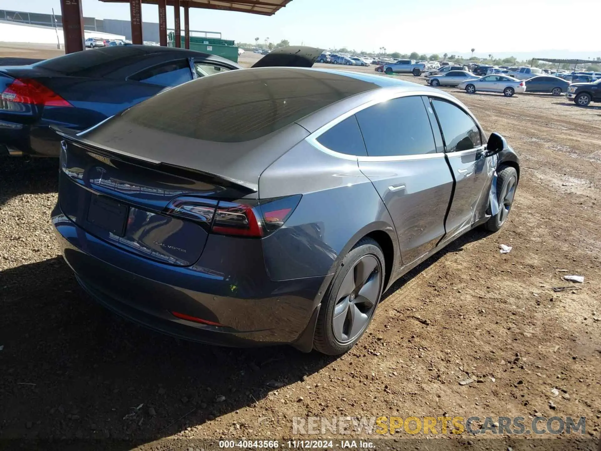 4 Photograph of a damaged car 5YJ3E1EB6KF192379 TESLA MODEL 3 2019