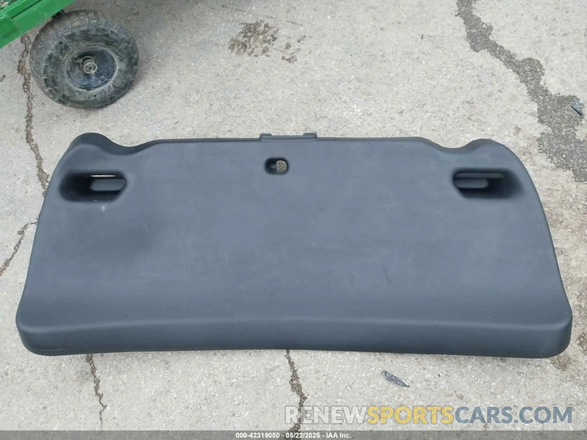 11 Photograph of a damaged car 5YJ3E1EB6KF195475 TESLA MODEL 3 2019