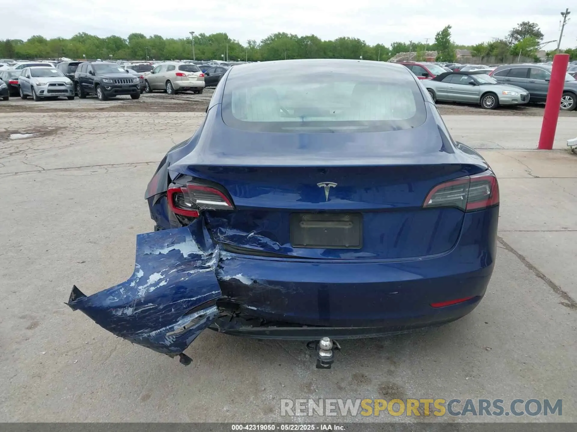 16 Photograph of a damaged car 5YJ3E1EB6KF195475 TESLA MODEL 3 2019