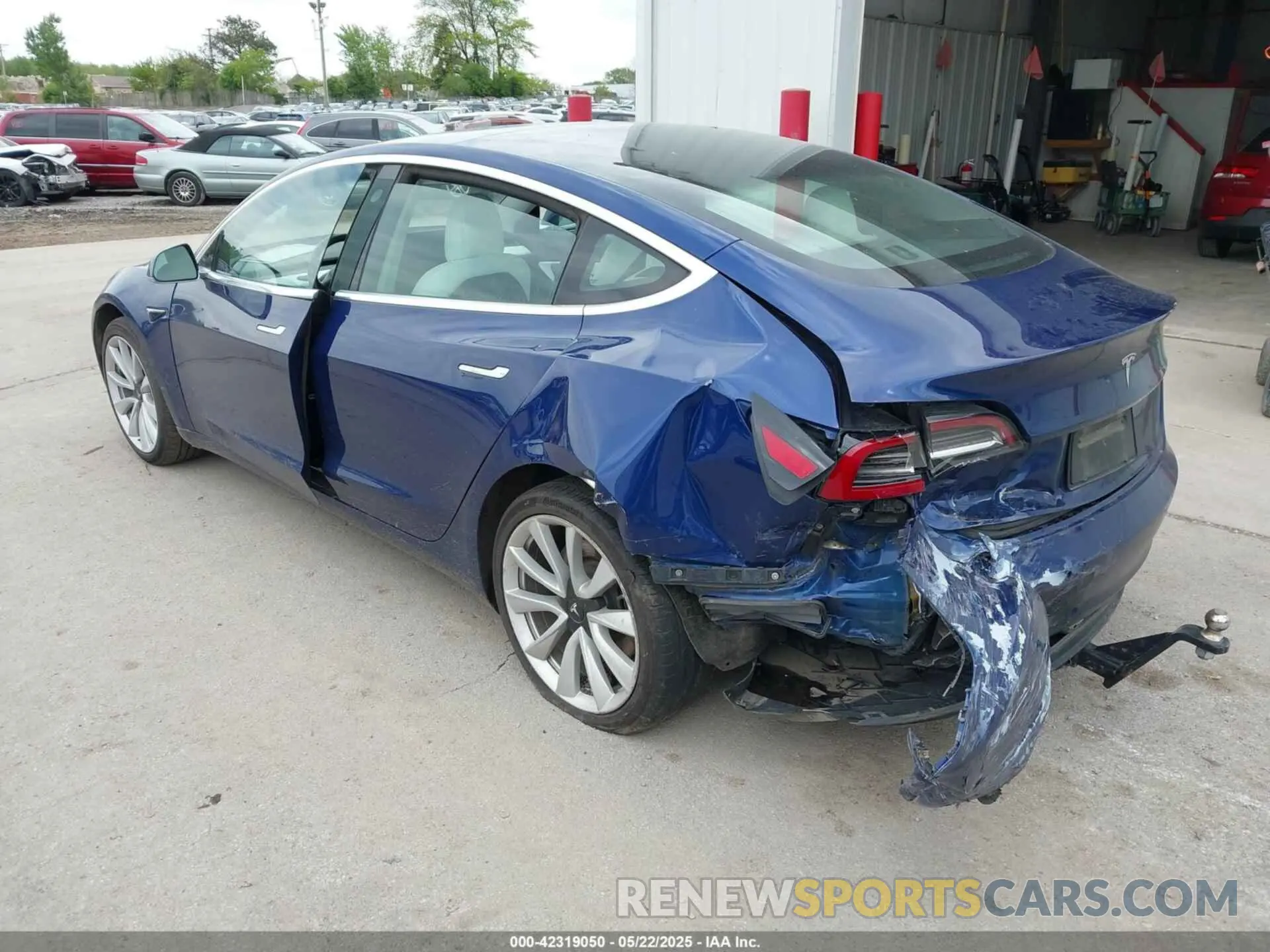 3 Photograph of a damaged car 5YJ3E1EB6KF195475 TESLA MODEL 3 2019