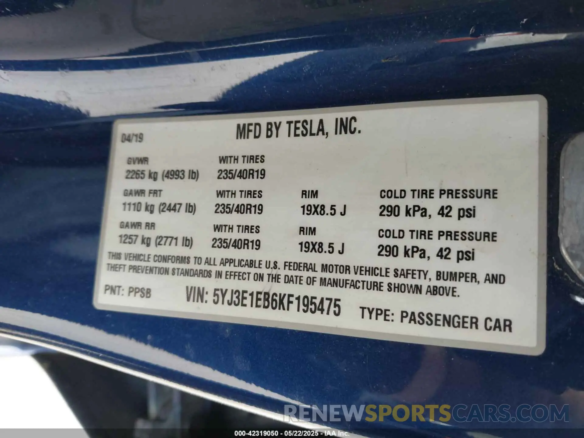 9 Photograph of a damaged car 5YJ3E1EB6KF195475 TESLA MODEL 3 2019