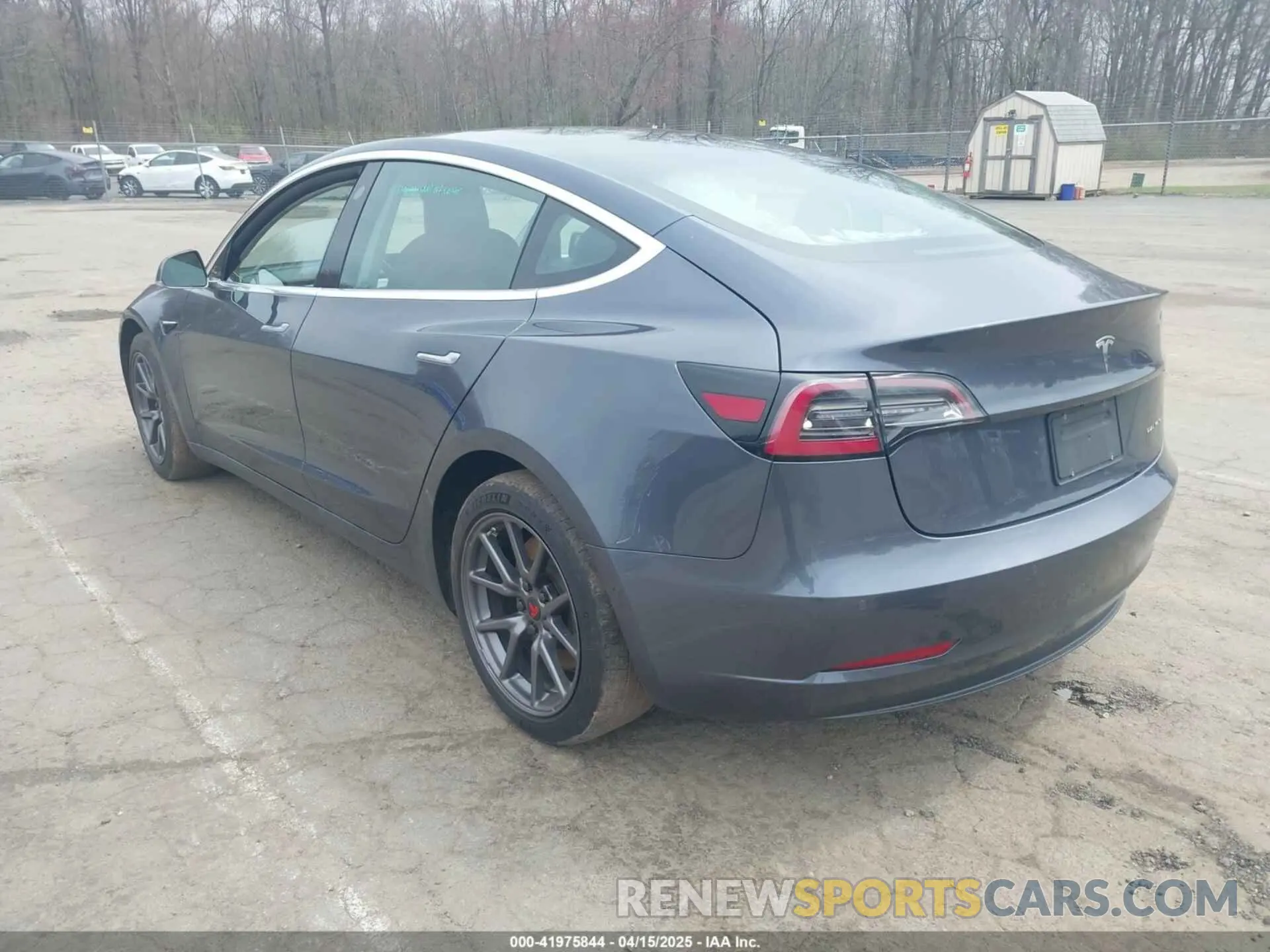 3 Photograph of a damaged car 5YJ3E1EB6KF209925 TESLA MODEL 3 2019