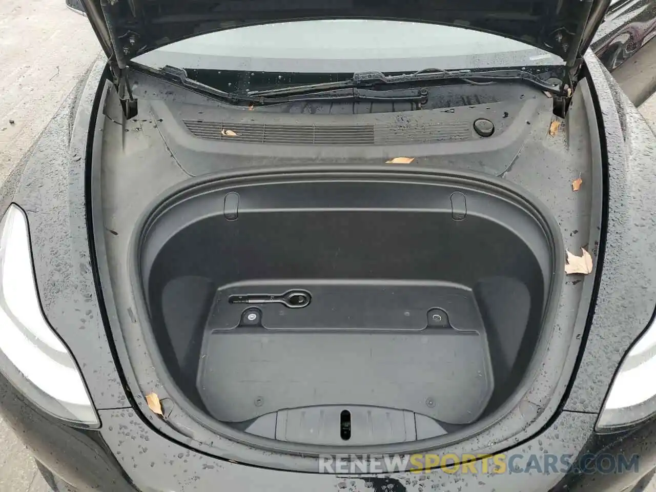 11 Photograph of a damaged car 5YJ3E1EB6KF212016 TESLA MODEL 3 2019