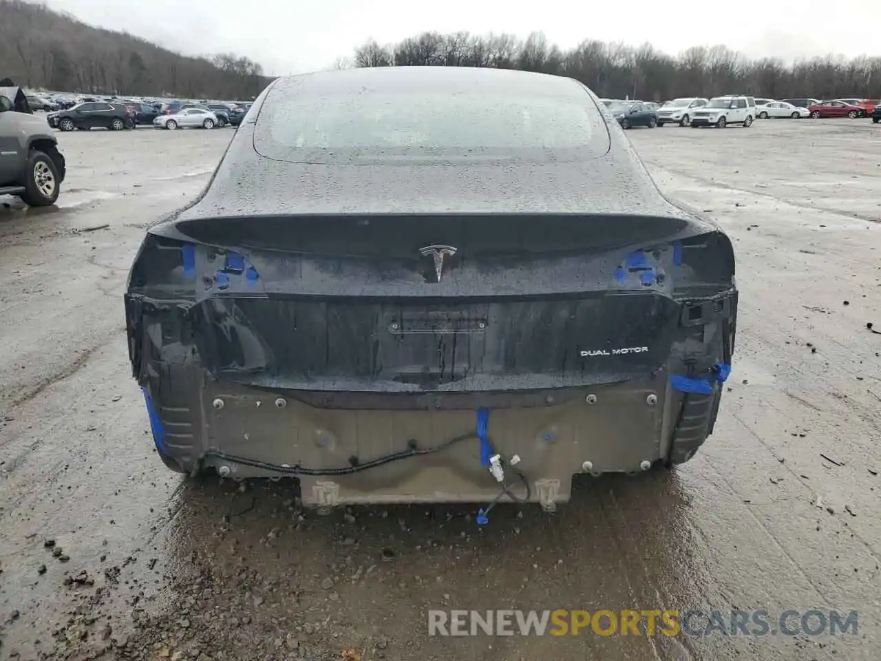 6 Photograph of a damaged car 5YJ3E1EB6KF212016 TESLA MODEL 3 2019