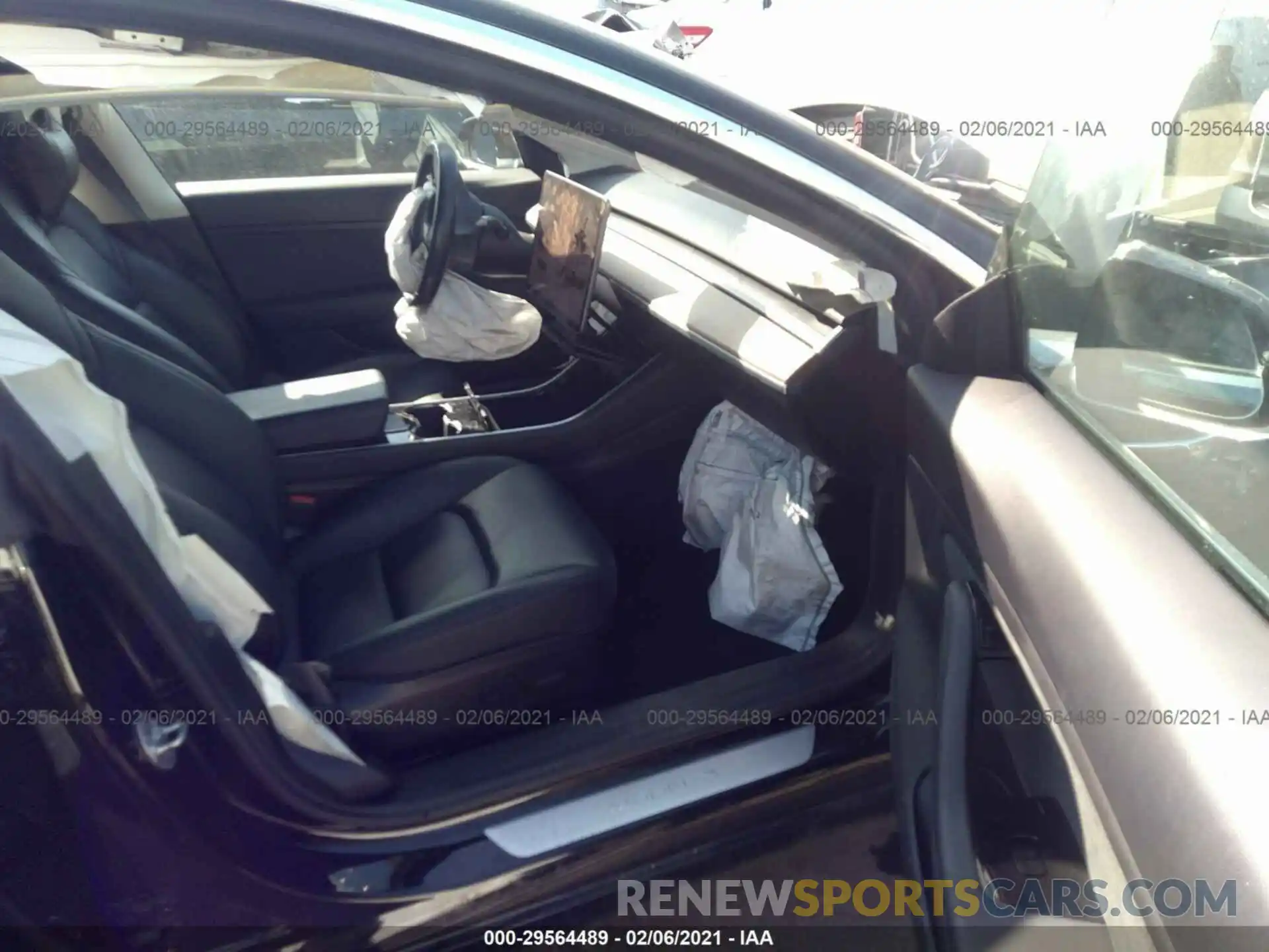 5 Photograph of a damaged car 5YJ3E1EB6KF361347 TESLA MODEL 3 2019