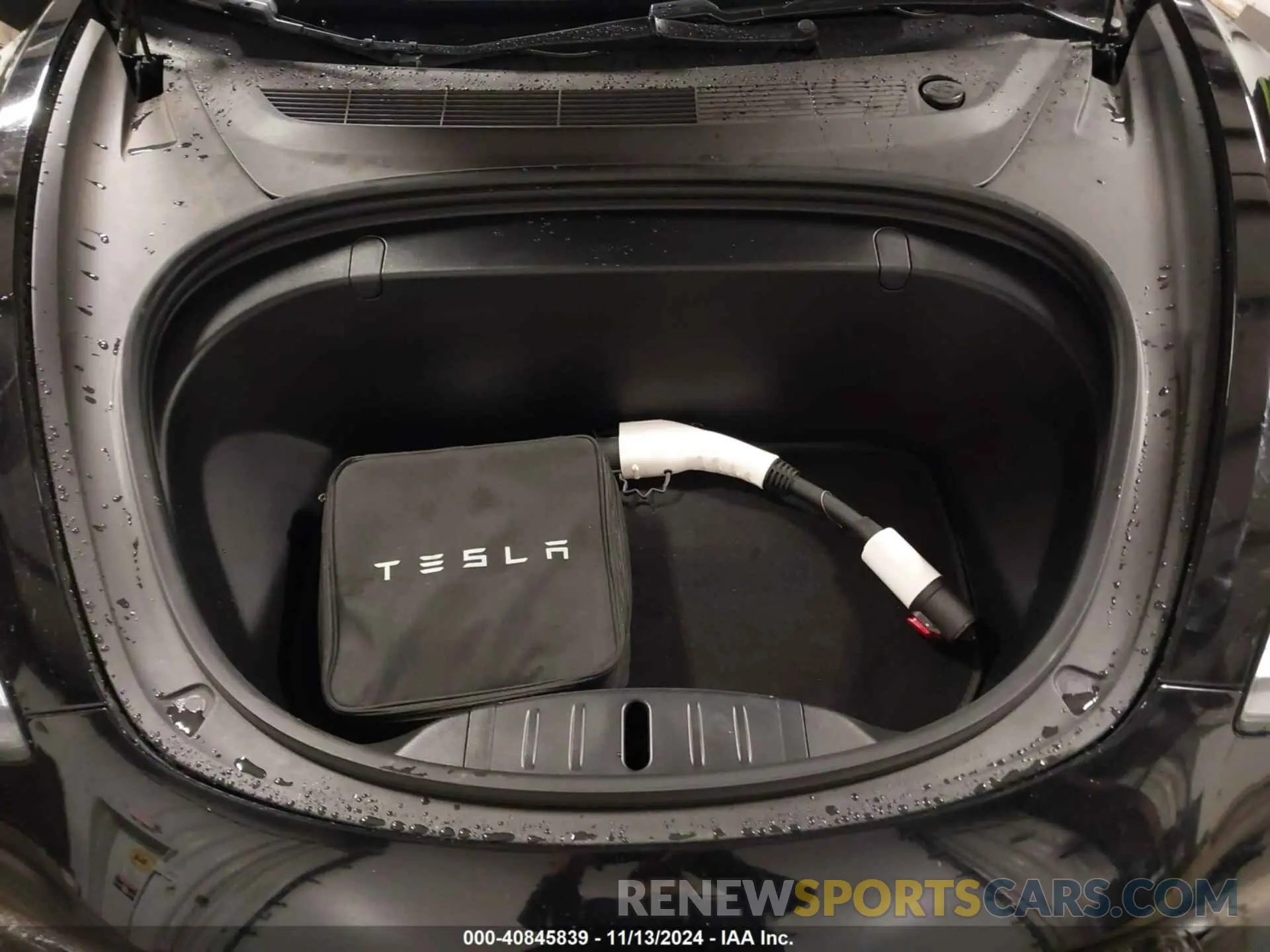 10 Photograph of a damaged car 5YJ3E1EB6KF384952 TESLA MODEL 3 2019
