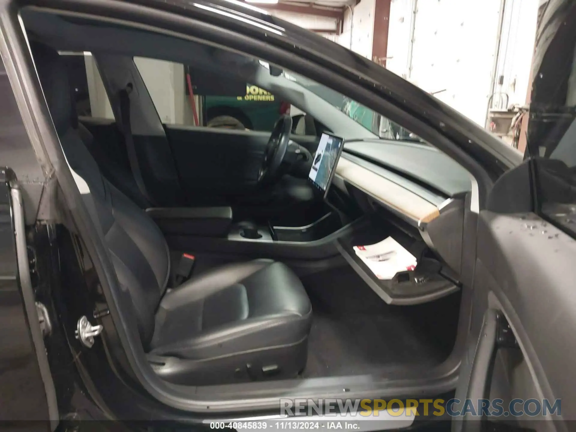 5 Photograph of a damaged car 5YJ3E1EB6KF384952 TESLA MODEL 3 2019