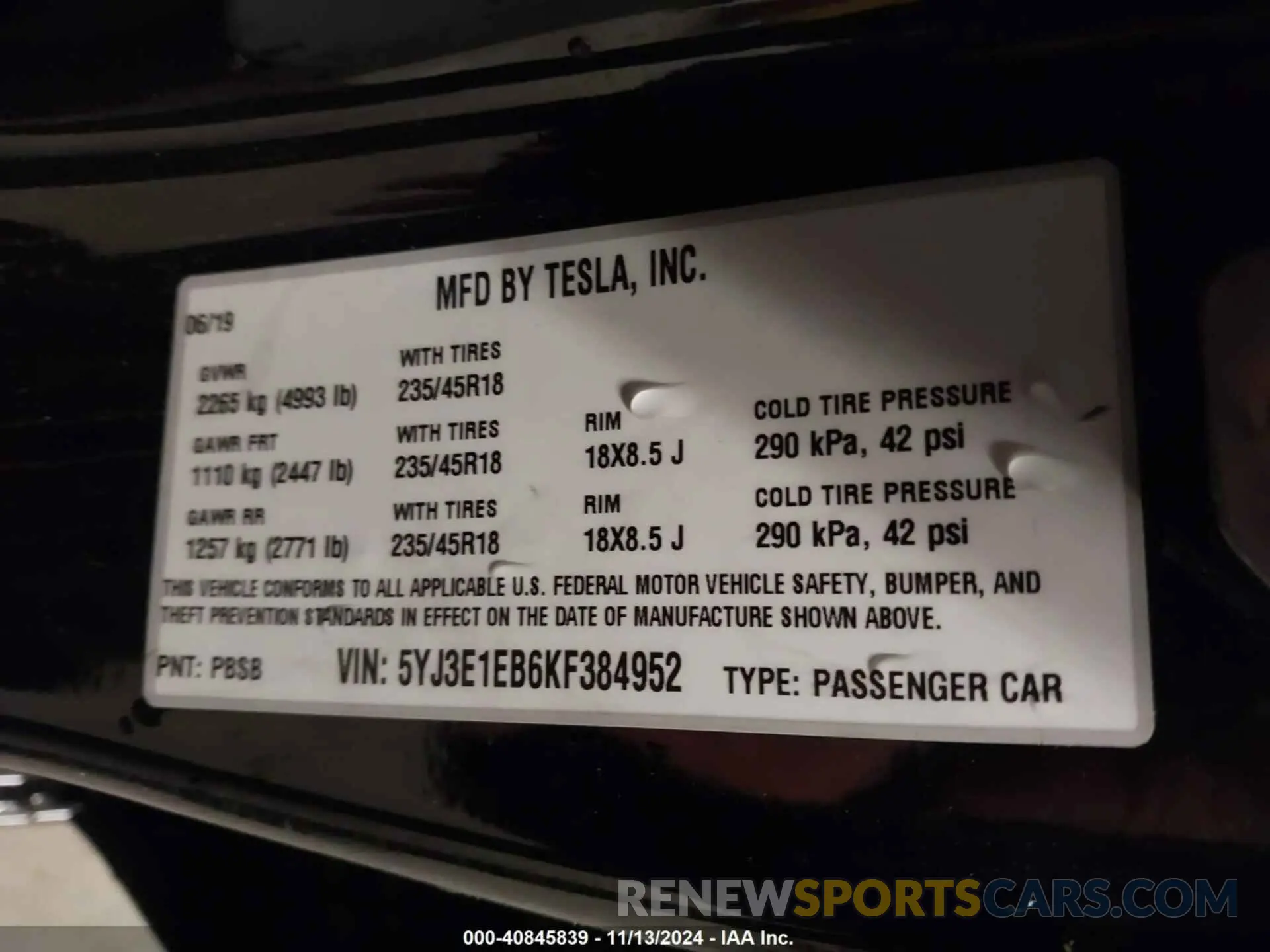 9 Photograph of a damaged car 5YJ3E1EB6KF384952 TESLA MODEL 3 2019