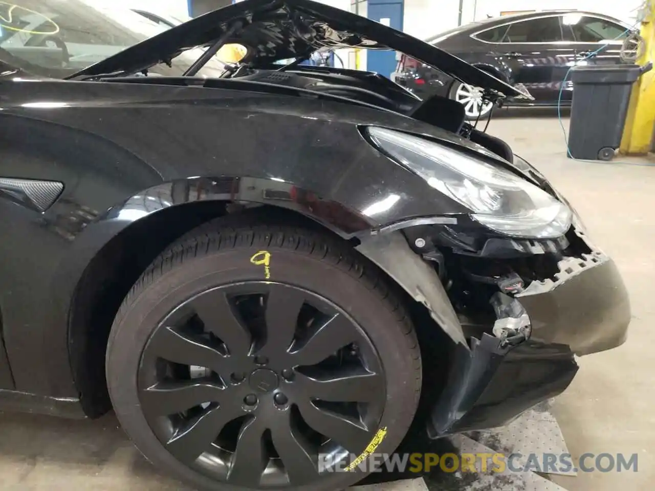 9 Photograph of a damaged car 5YJ3E1EB6KF385289 TESLA MODEL 3 2019