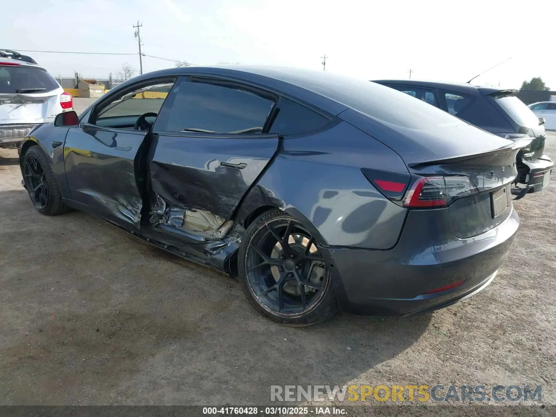 3 Photograph of a damaged car 5YJ3E1EB6KF413320 TESLA MODEL 3 2019
