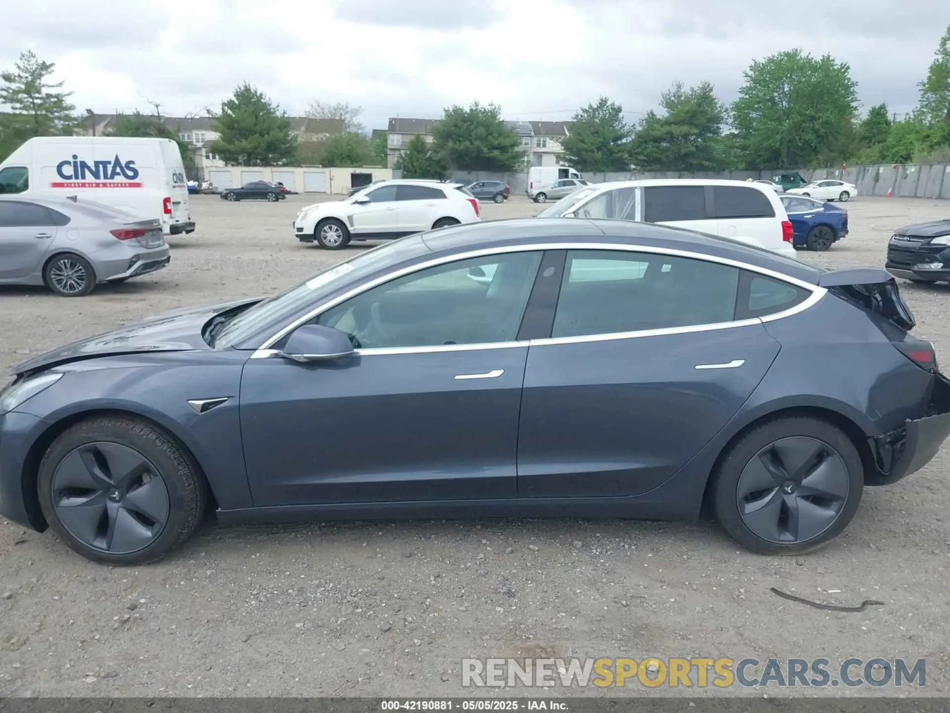 13 Photograph of a damaged car 5YJ3E1EB6KF432742 TESLA MODEL 3 2019