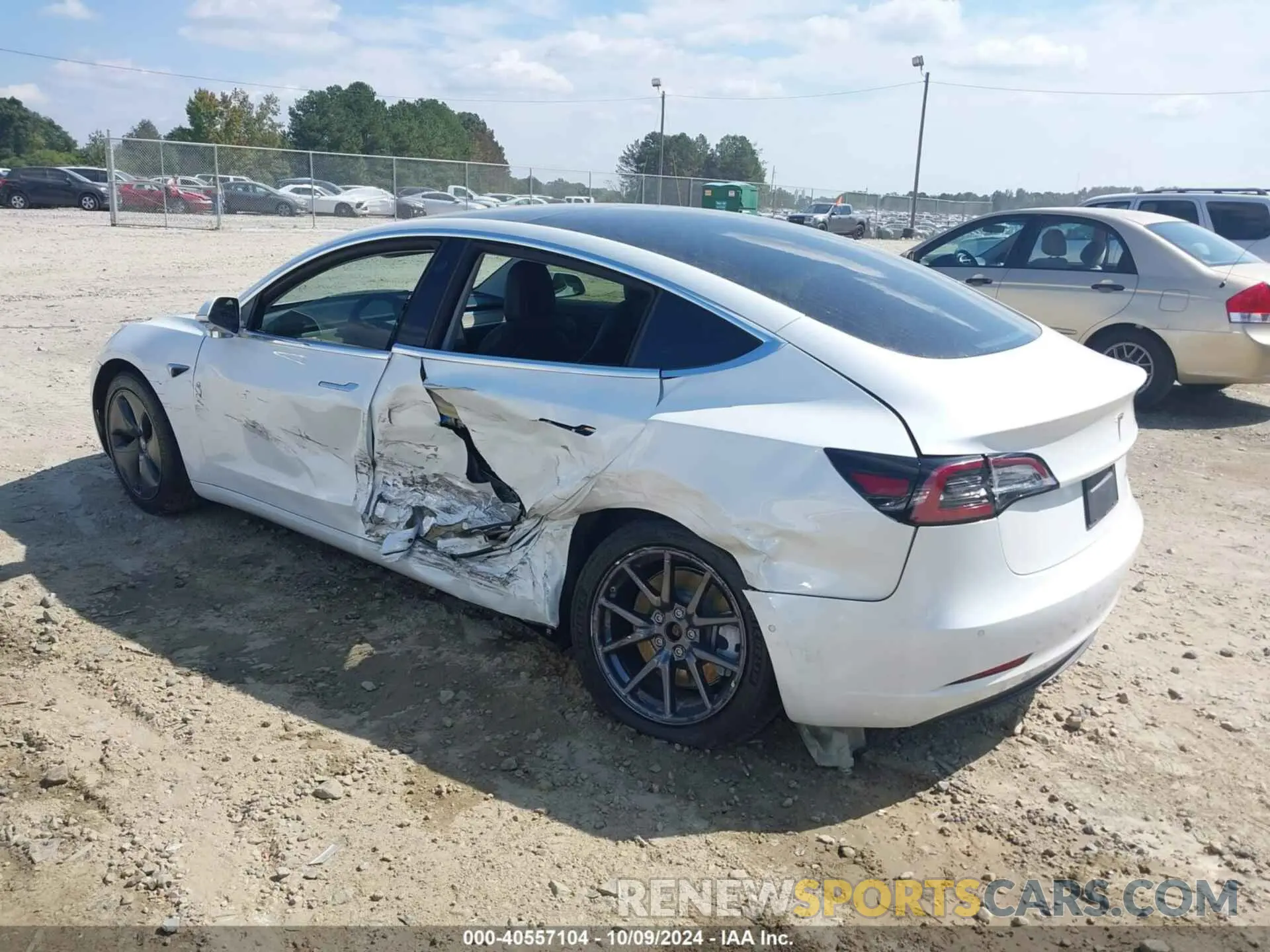 3 Photograph of a damaged car 5YJ3E1EB6KF433356 TESLA MODEL 3 2019