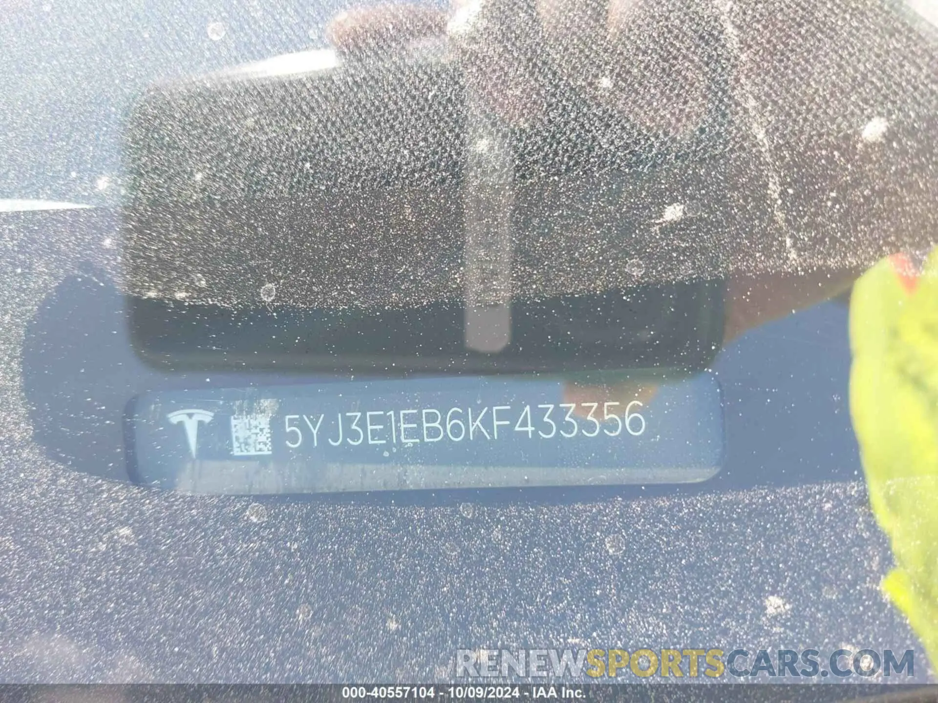 9 Photograph of a damaged car 5YJ3E1EB6KF433356 TESLA MODEL 3 2019