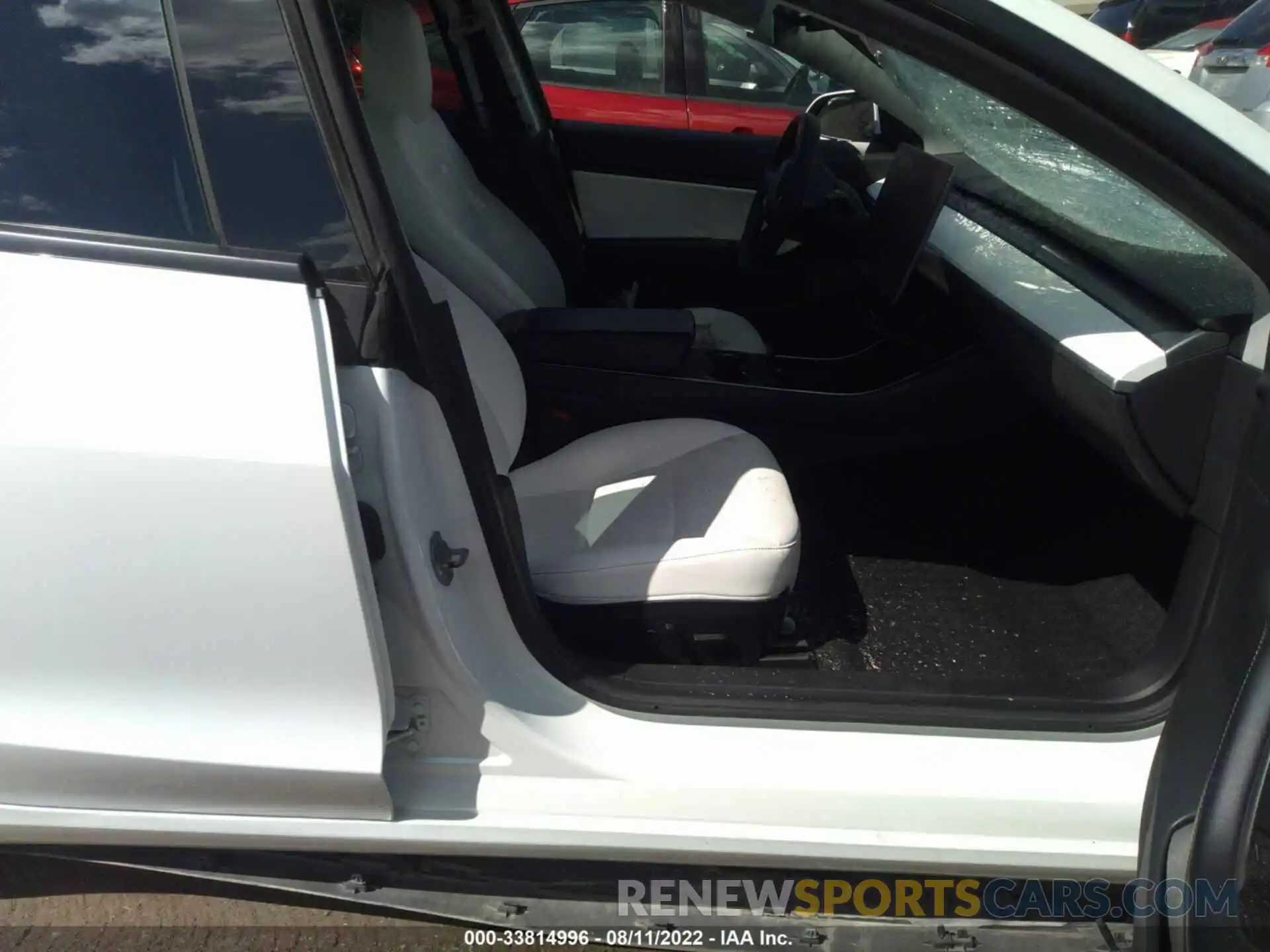 5 Photograph of a damaged car 5YJ3E1EB6KF437813 TESLA MODEL 3 2019