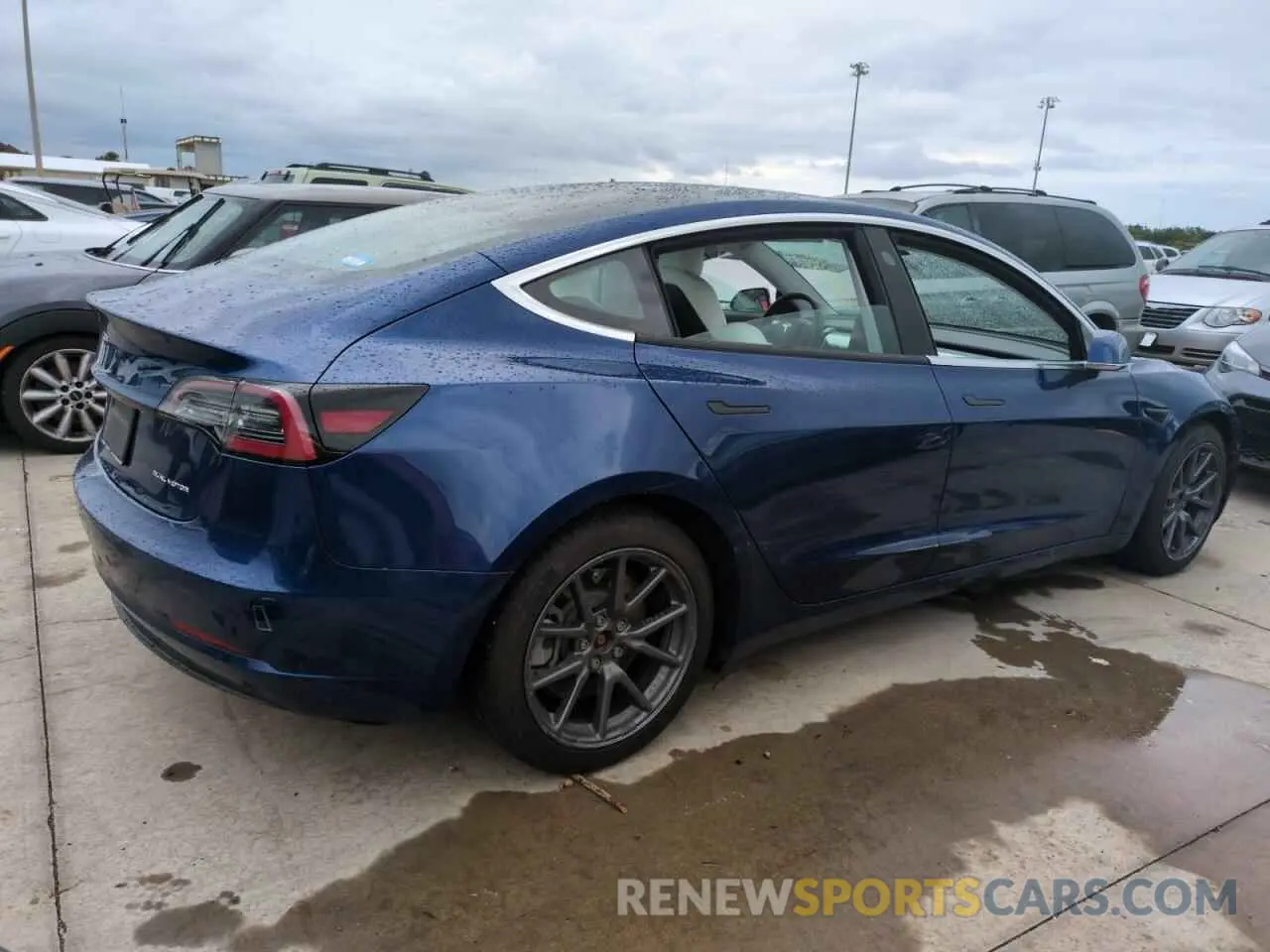 3 Photograph of a damaged car 5YJ3E1EB6KF512946 TESLA MODEL 3 2019