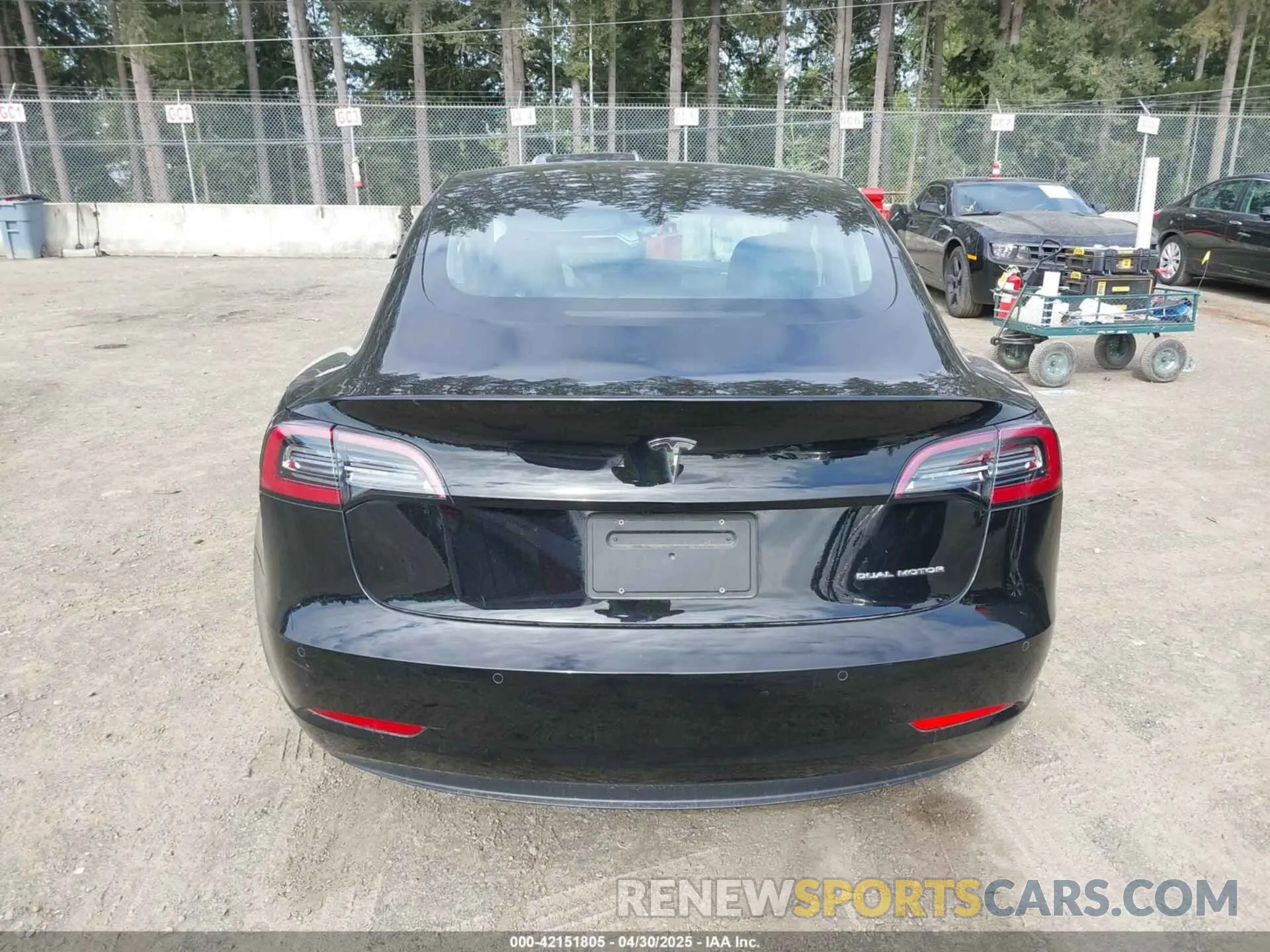 16 Photograph of a damaged car 5YJ3E1EB7KF191872 TESLA MODEL 3 2019
