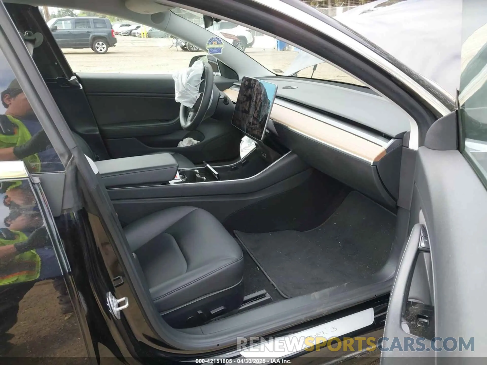 5 Photograph of a damaged car 5YJ3E1EB7KF191872 TESLA MODEL 3 2019