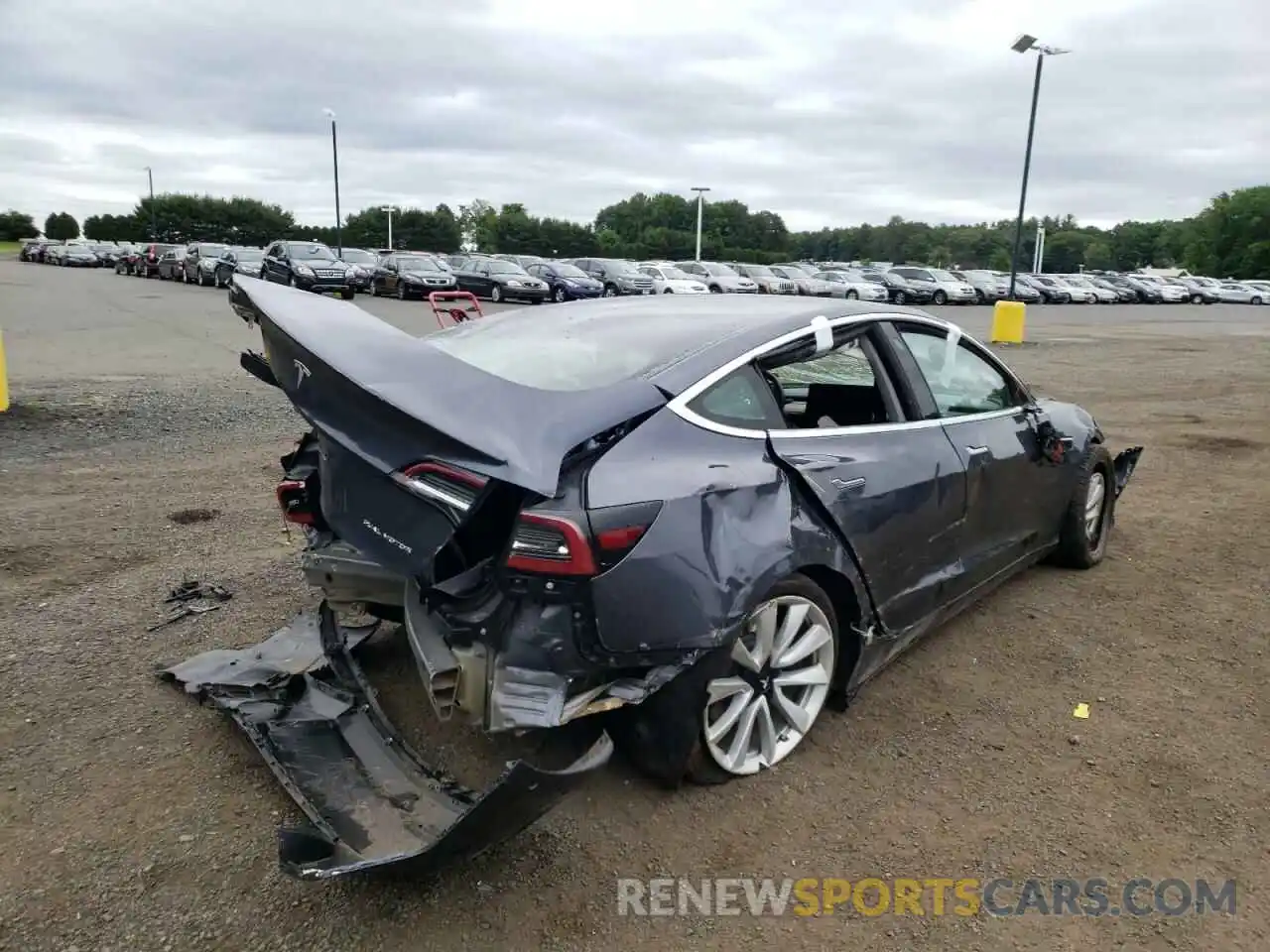 4 Photograph of a damaged car 5YJ3E1EB7KF192150 TESLA MODEL 3 2019