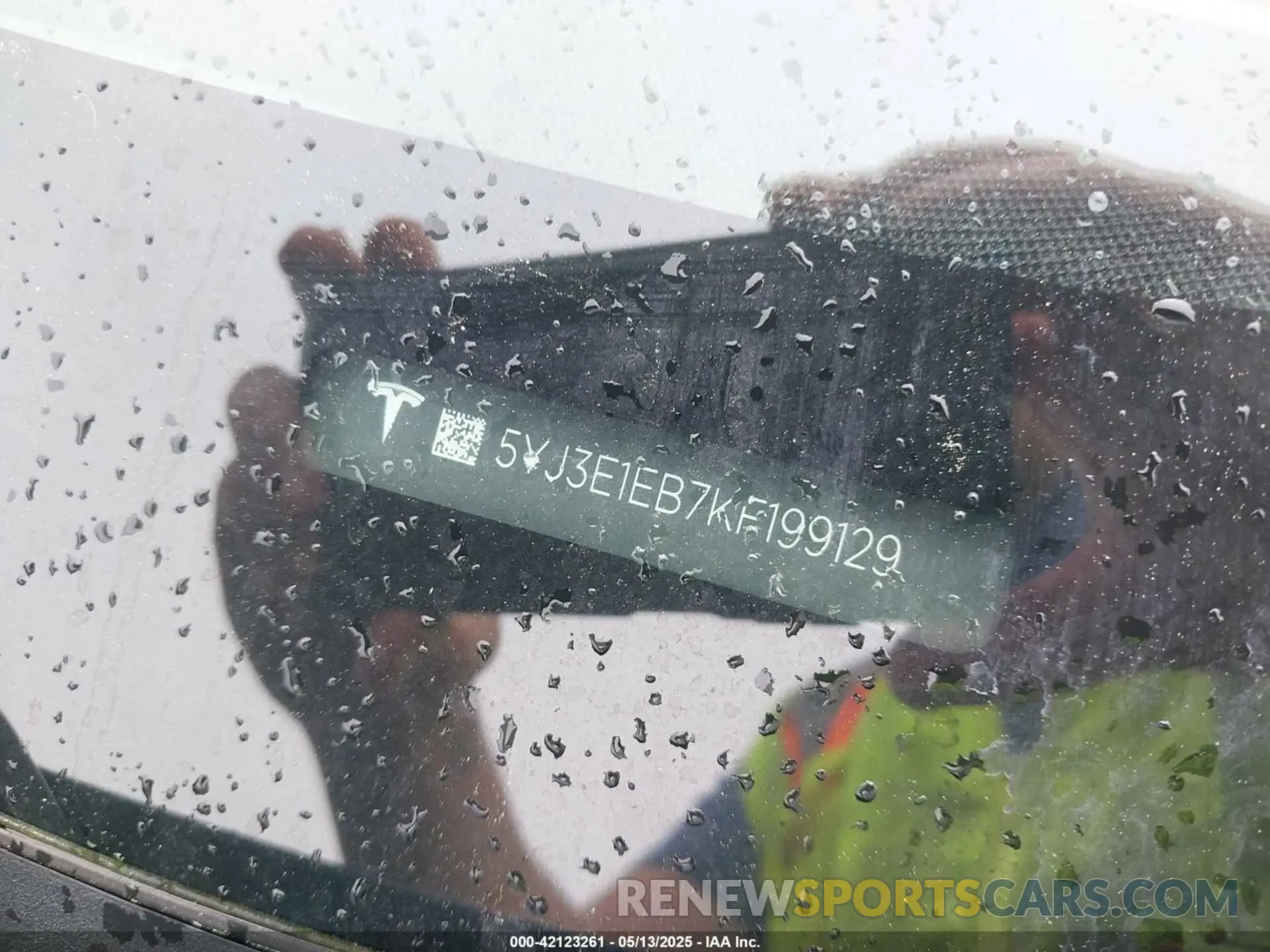 19 Photograph of a damaged car 5YJ3E1EB7KF199129 TESLA MODEL 3 2019