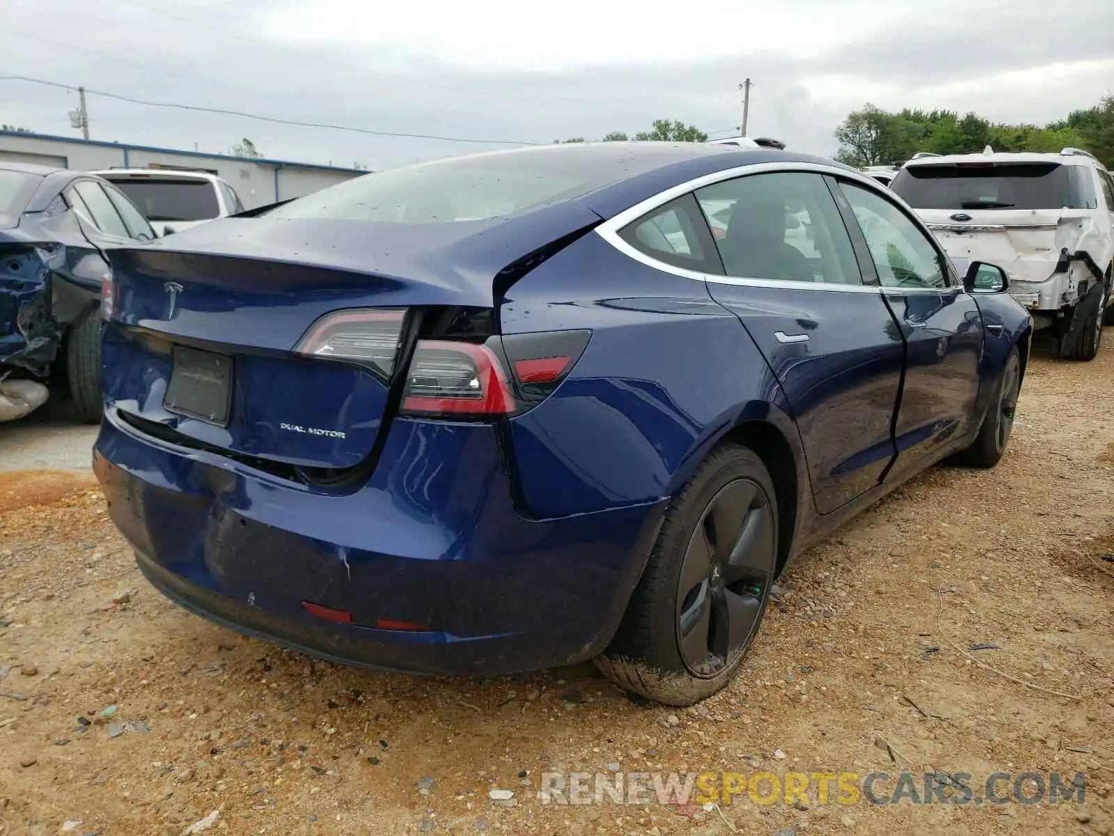 4 Photograph of a damaged car 5YJ3E1EB7KF199485 TESLA MODEL 3 2019