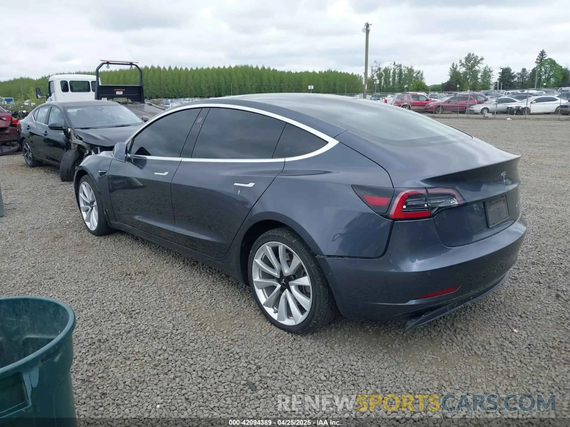 3 Photograph of a damaged car 5YJ3E1EB7KF205883 TESLA MODEL 3 2019