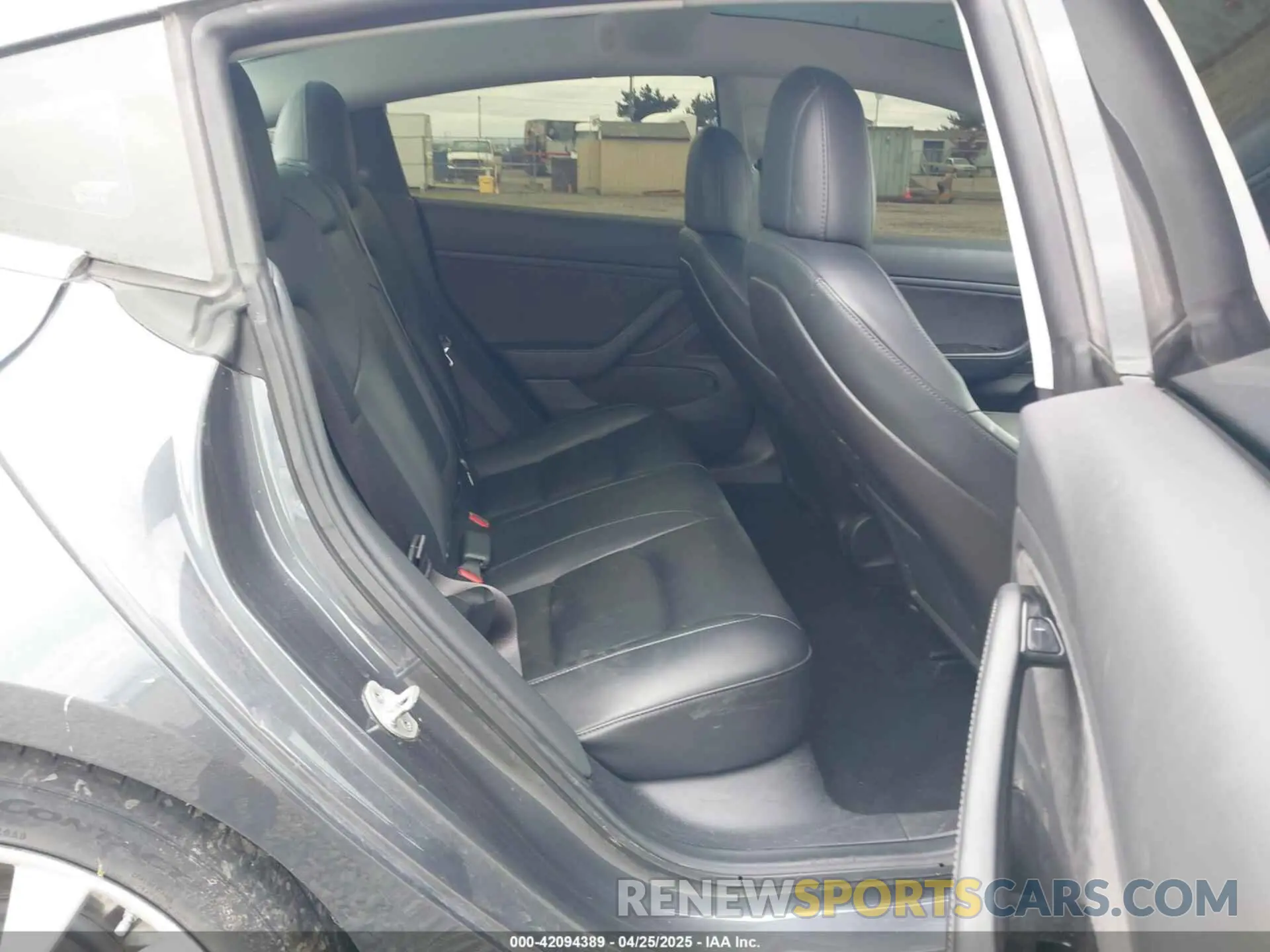 8 Photograph of a damaged car 5YJ3E1EB7KF205883 TESLA MODEL 3 2019