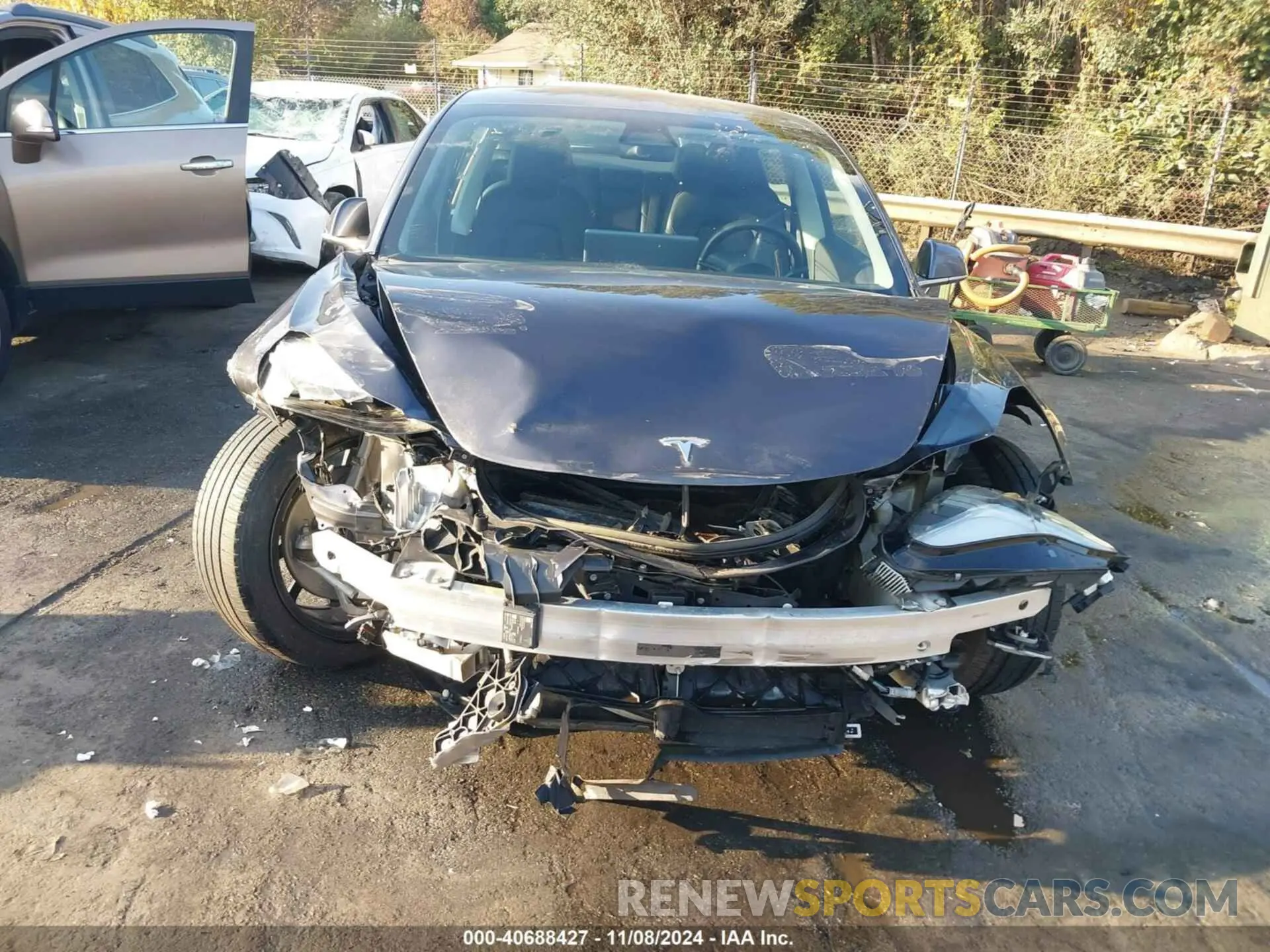 6 Photograph of a damaged car 5YJ3E1EB7KF210002 TESLA MODEL 3 2019