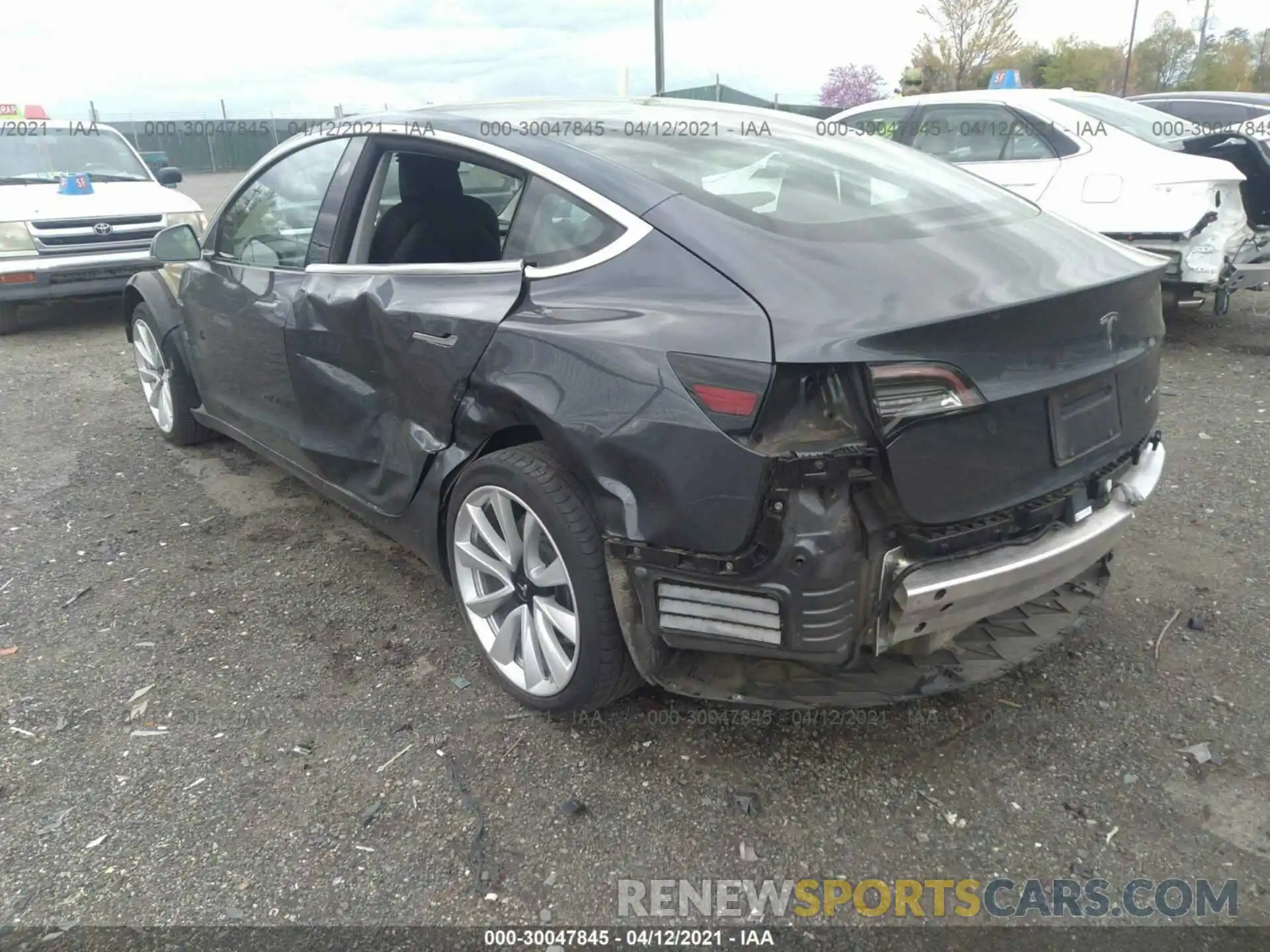 3 Photograph of a damaged car 5YJ3E1EB7KF389075 TESLA MODEL 3 2019