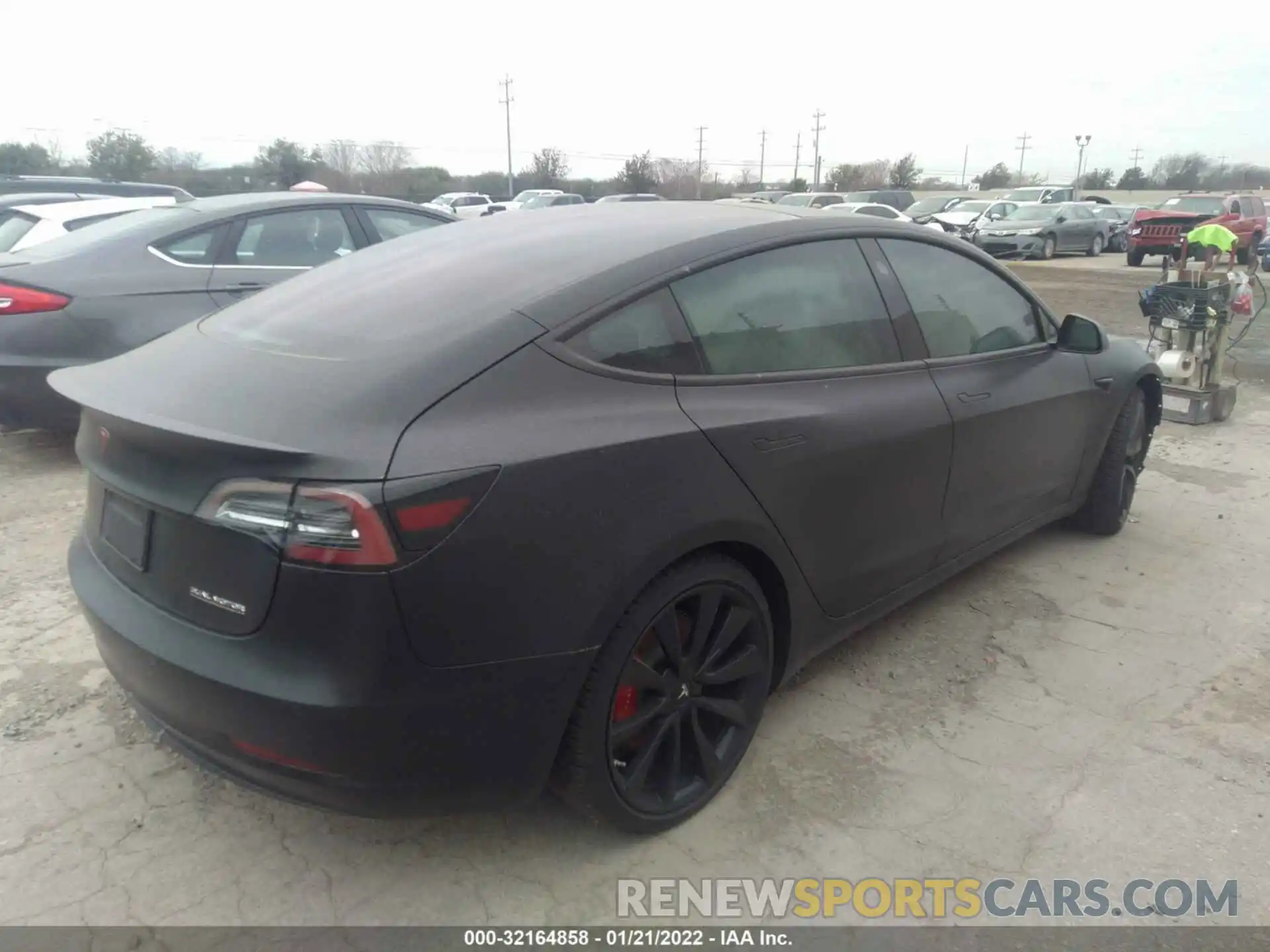 4 Photograph of a damaged car 5YJ3E1EB7KF392686 TESLA MODEL 3 2019