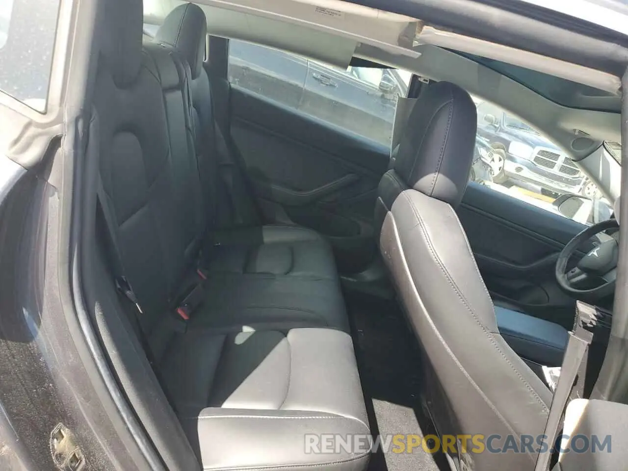 10 Photograph of a damaged car 5YJ3E1EB7KF406571 TESLA MODEL 3 2019