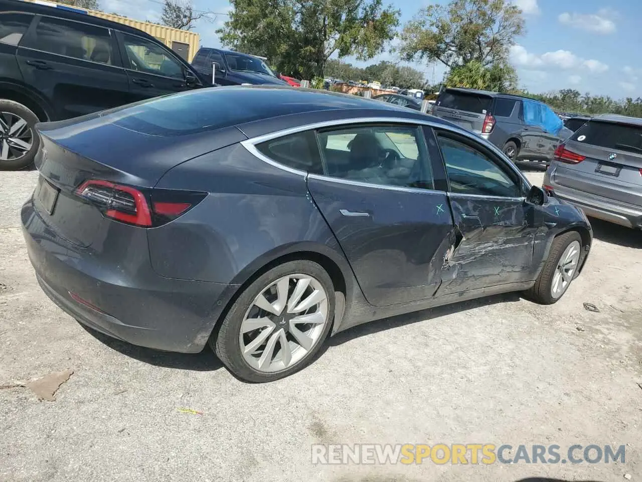3 Photograph of a damaged car 5YJ3E1EB7KF406571 TESLA MODEL 3 2019