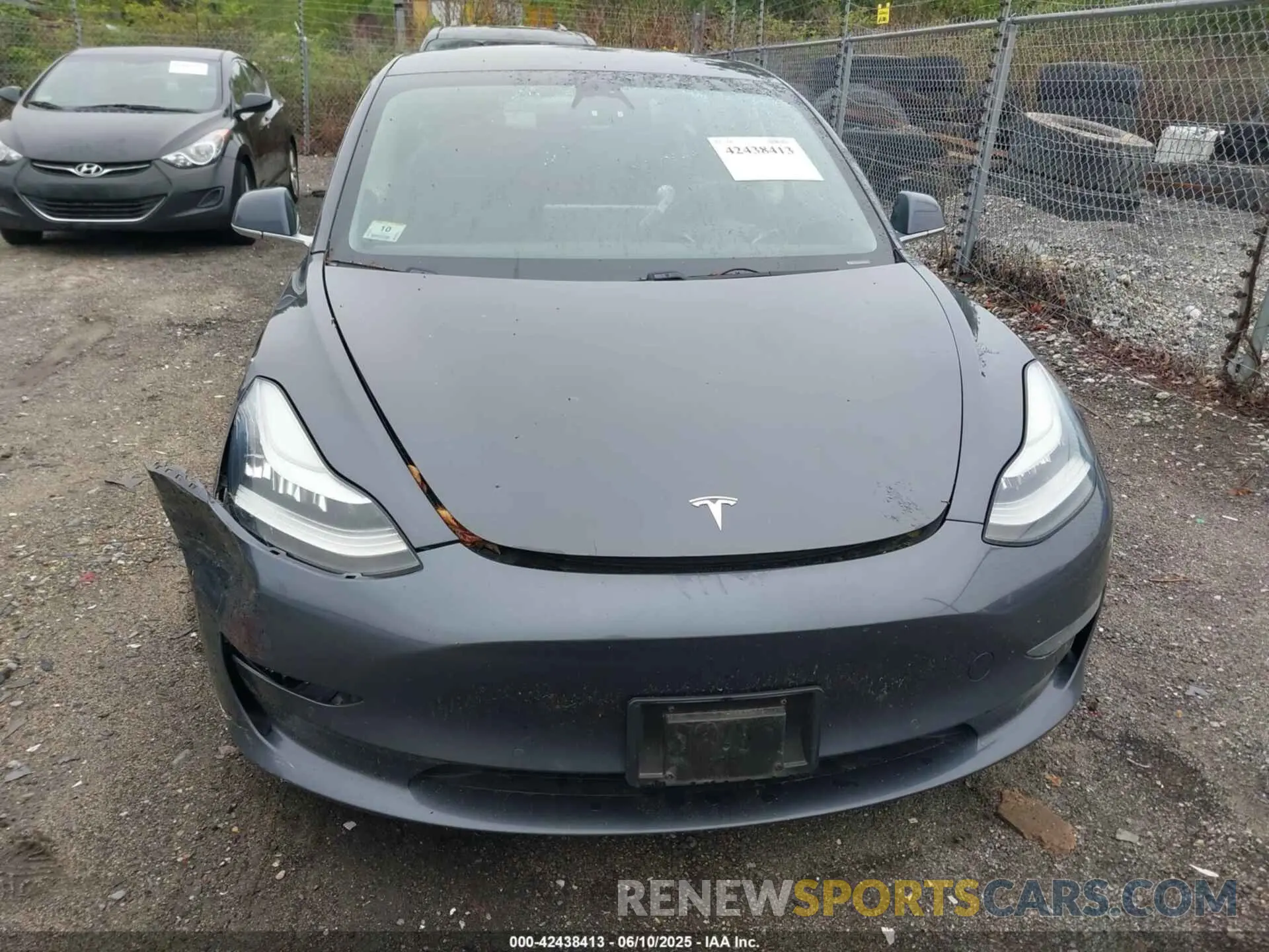 12 Photograph of a damaged car 5YJ3E1EB7KF413312 TESLA MODEL 3 2019