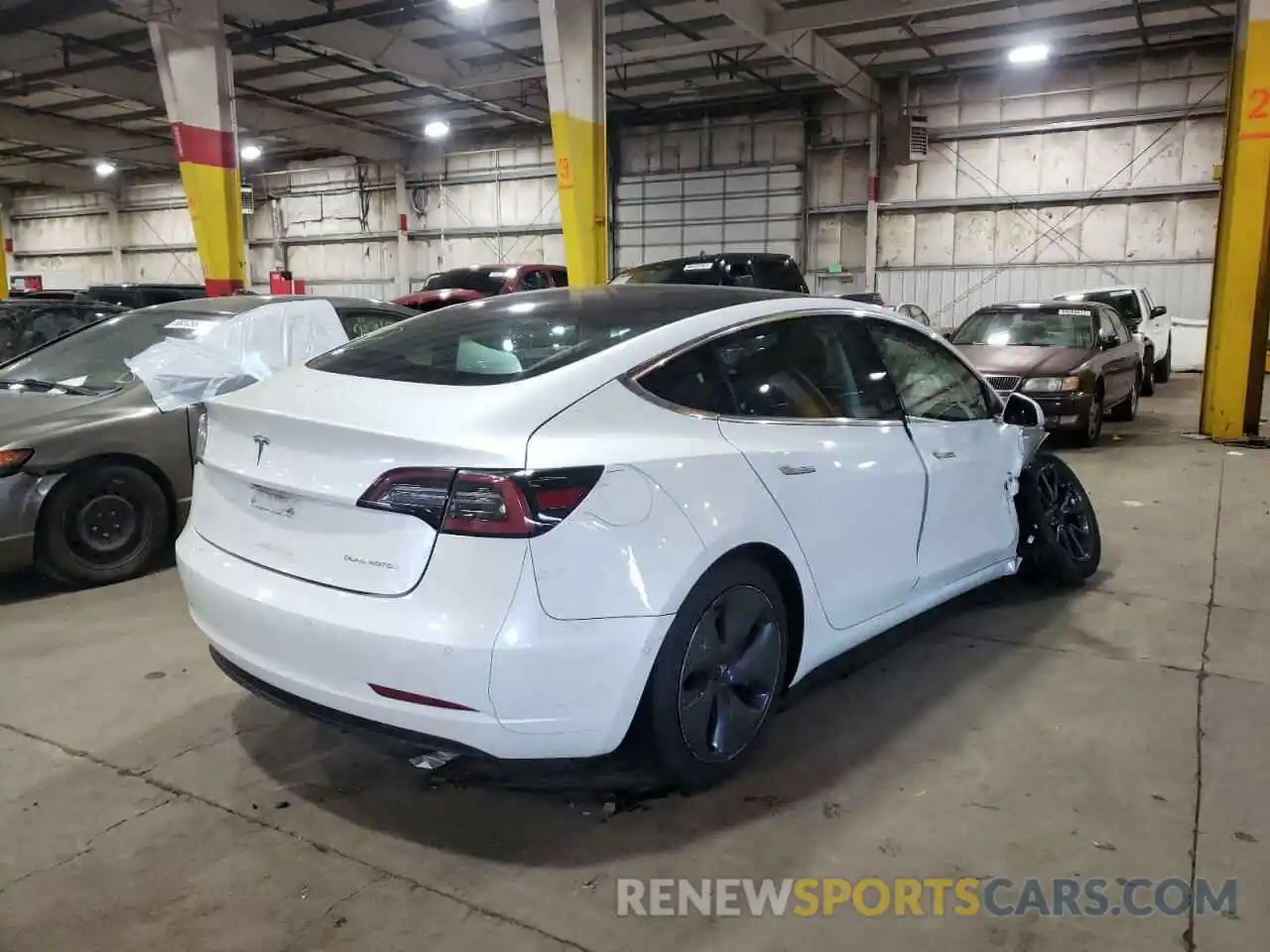 4 Photograph of a damaged car 5YJ3E1EB7KF433415 TESLA MODEL 3 2019