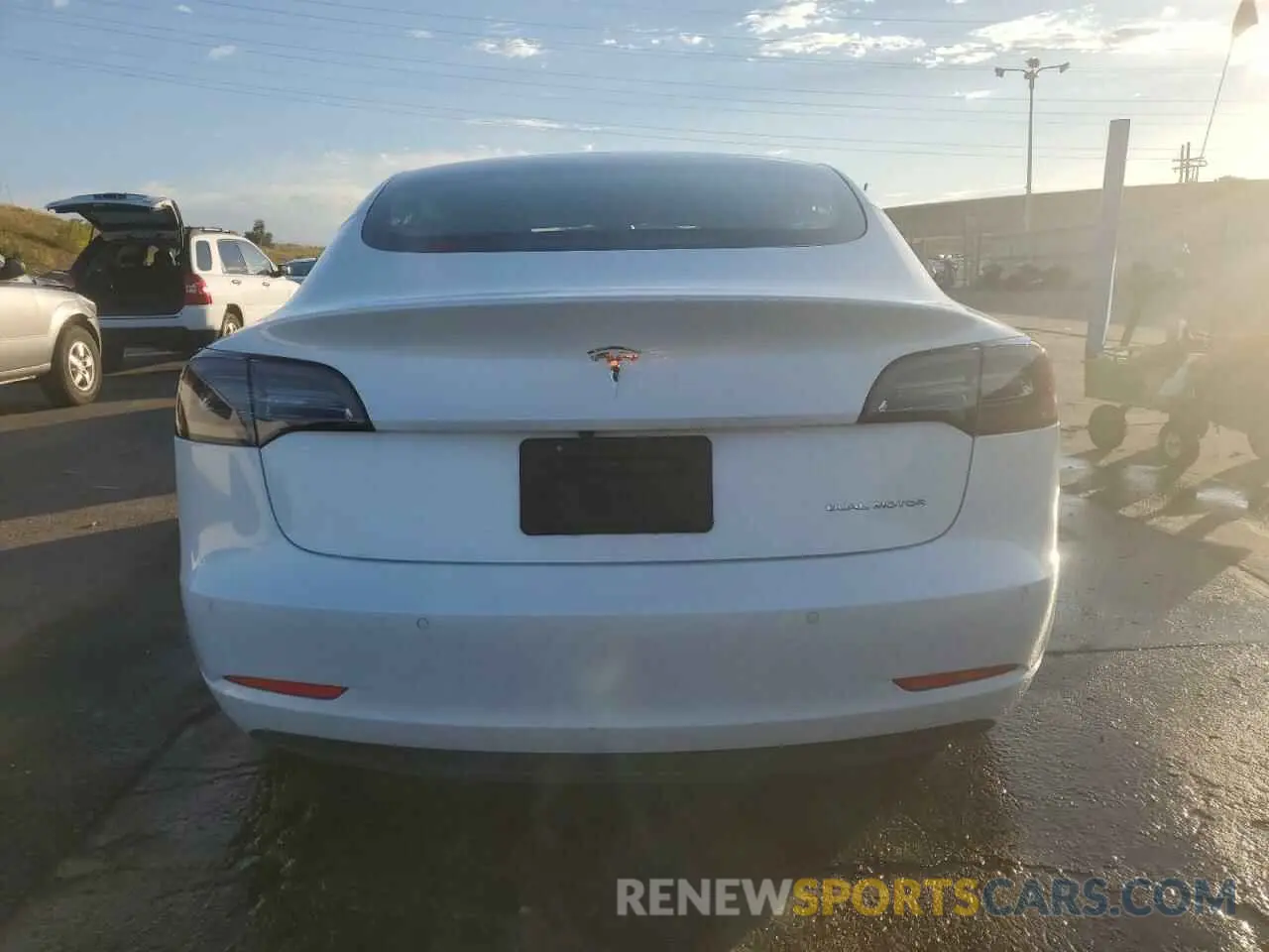 6 Photograph of a damaged car 5YJ3E1EB7KF442339 TESLA MODEL 3 2019