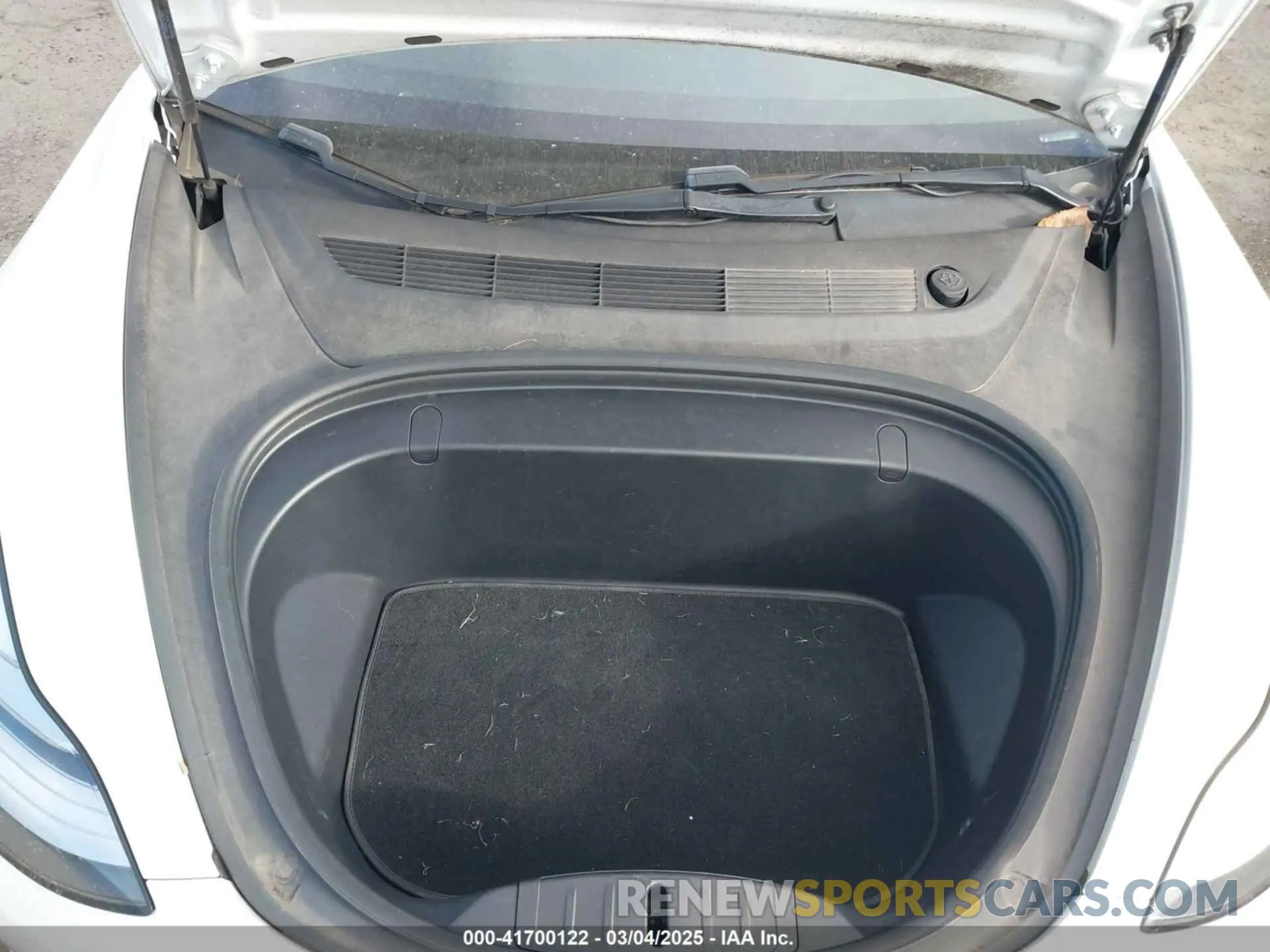 10 Photograph of a damaged car 5YJ3E1EB7KF442390 TESLA MODEL 3 2019