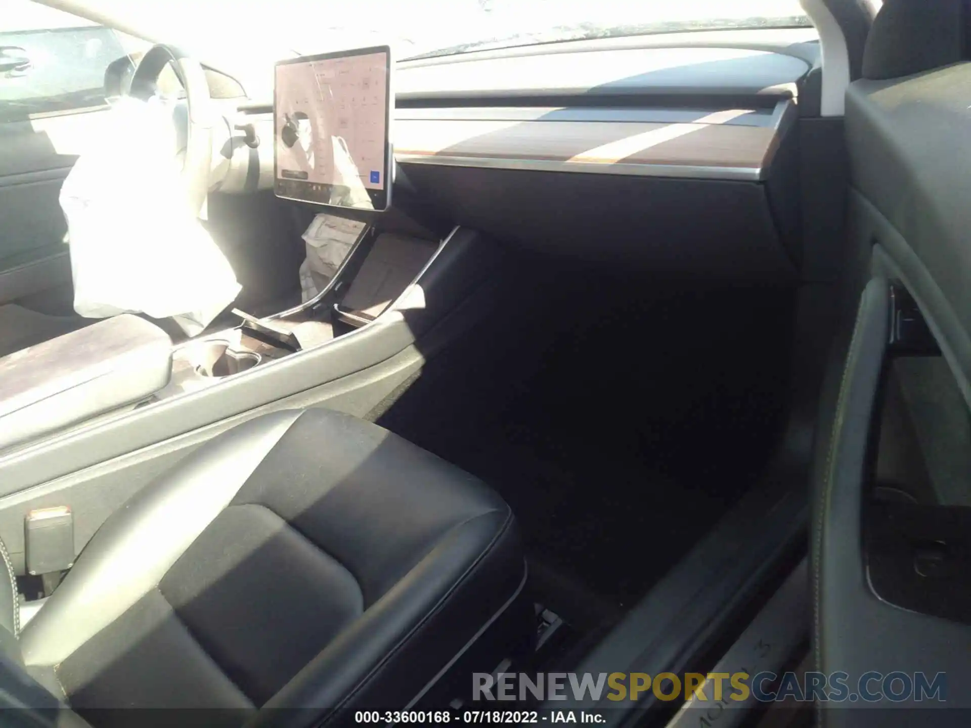 5 Photograph of a damaged car 5YJ3E1EB7KF451753 TESLA MODEL 3 2019