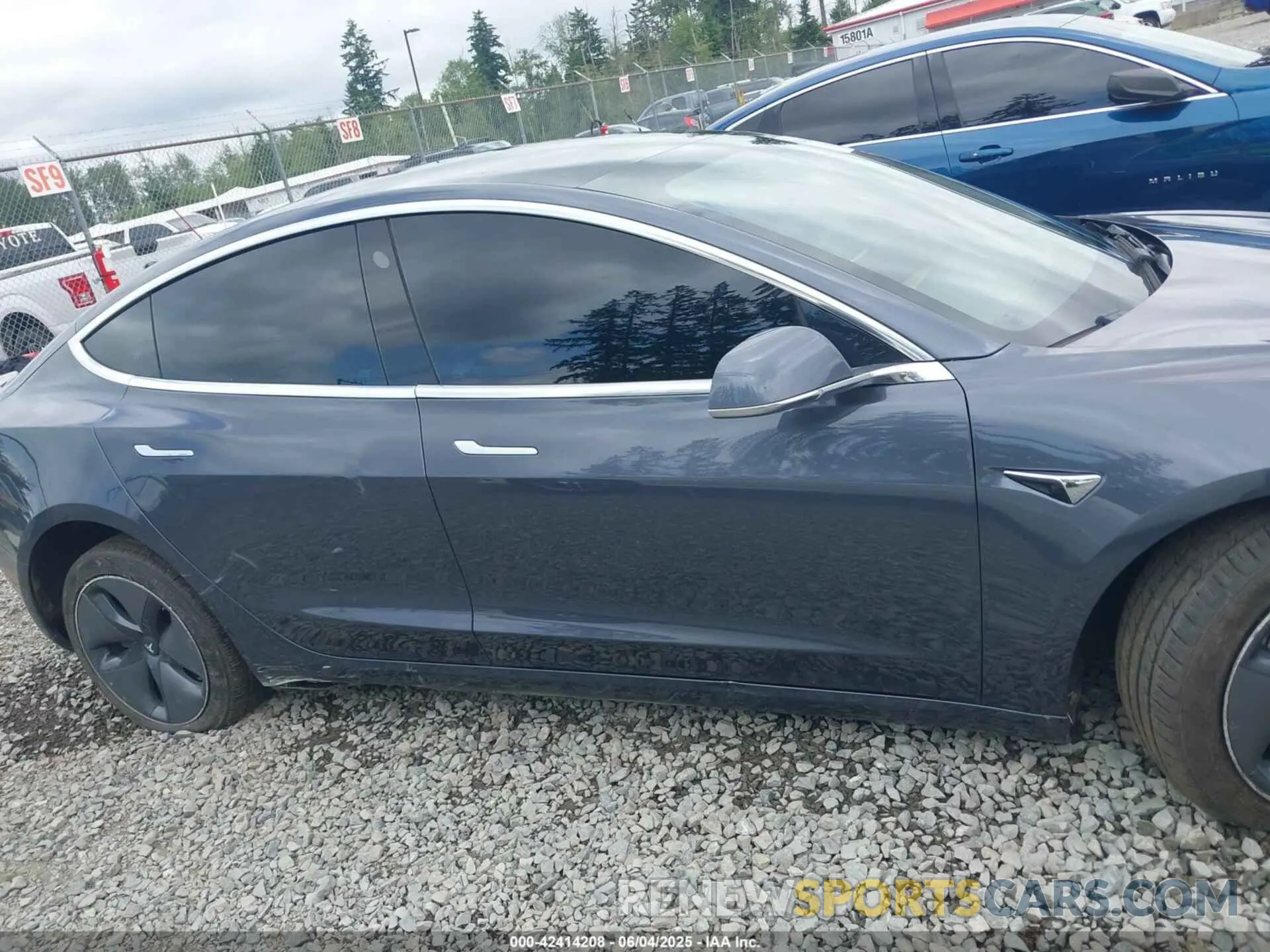 13 Photograph of a damaged car 5YJ3E1EB7KF482310 TESLA MODEL 3 2019