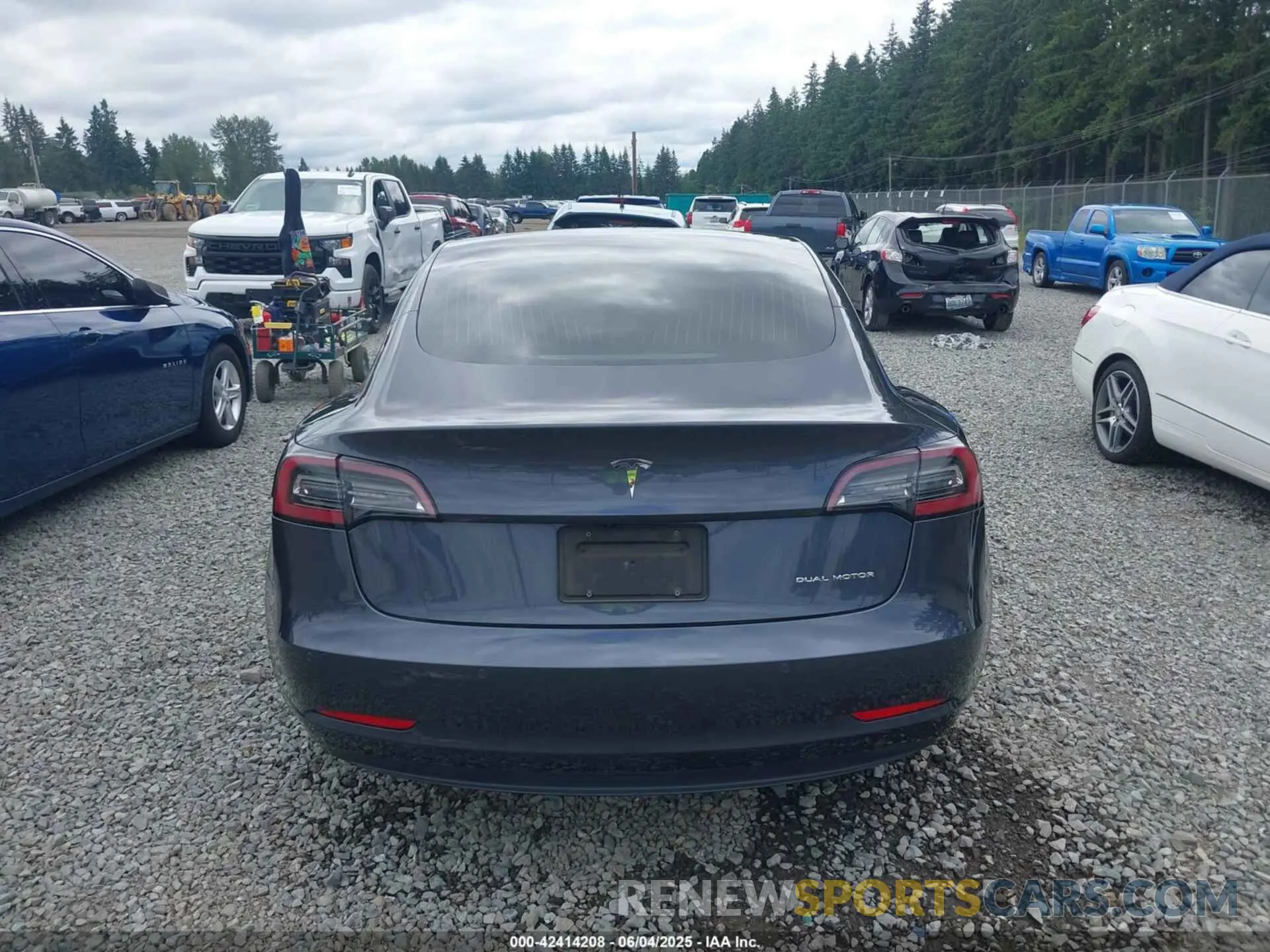 16 Photograph of a damaged car 5YJ3E1EB7KF482310 TESLA MODEL 3 2019