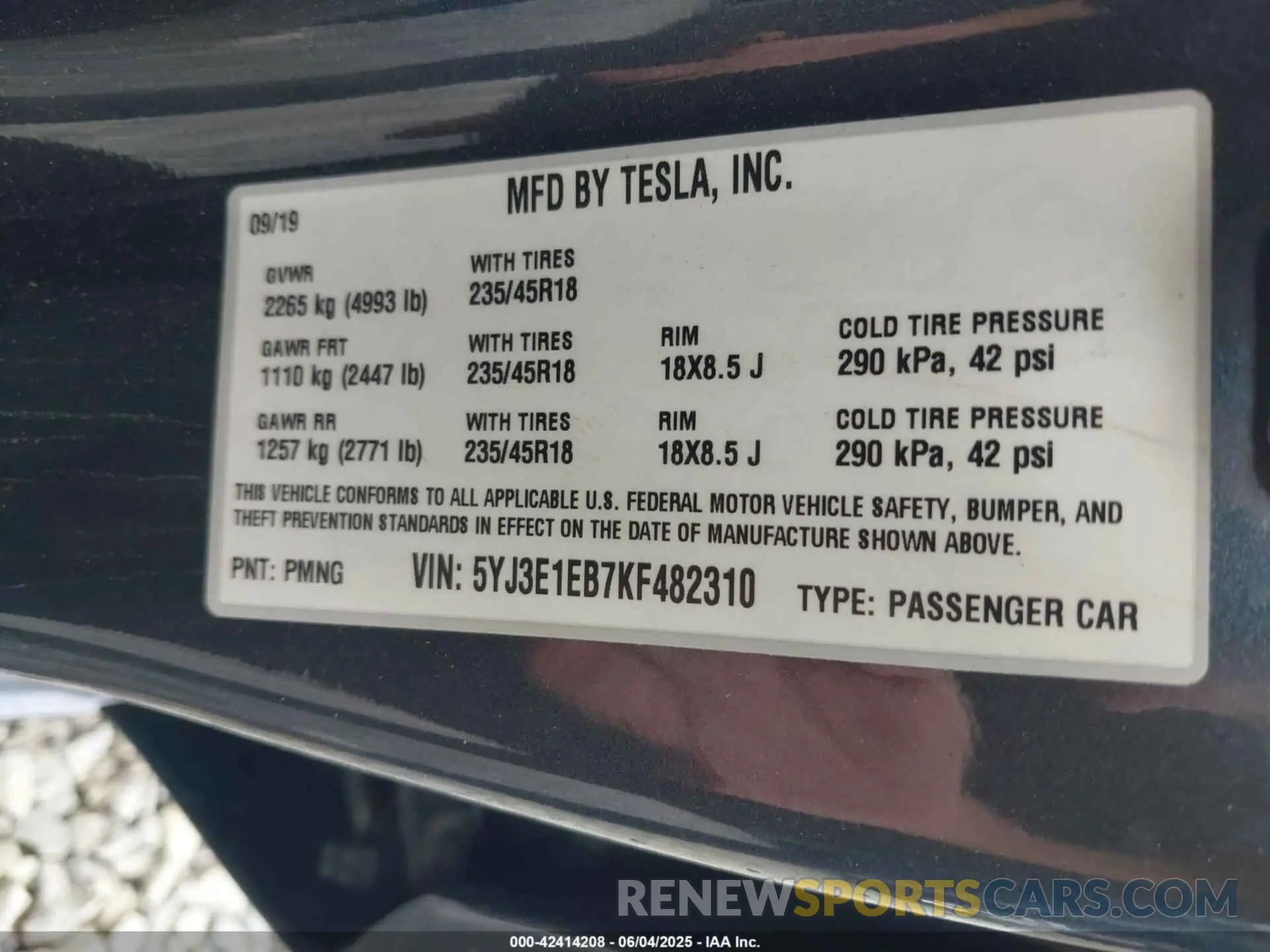 9 Photograph of a damaged car 5YJ3E1EB7KF482310 TESLA MODEL 3 2019