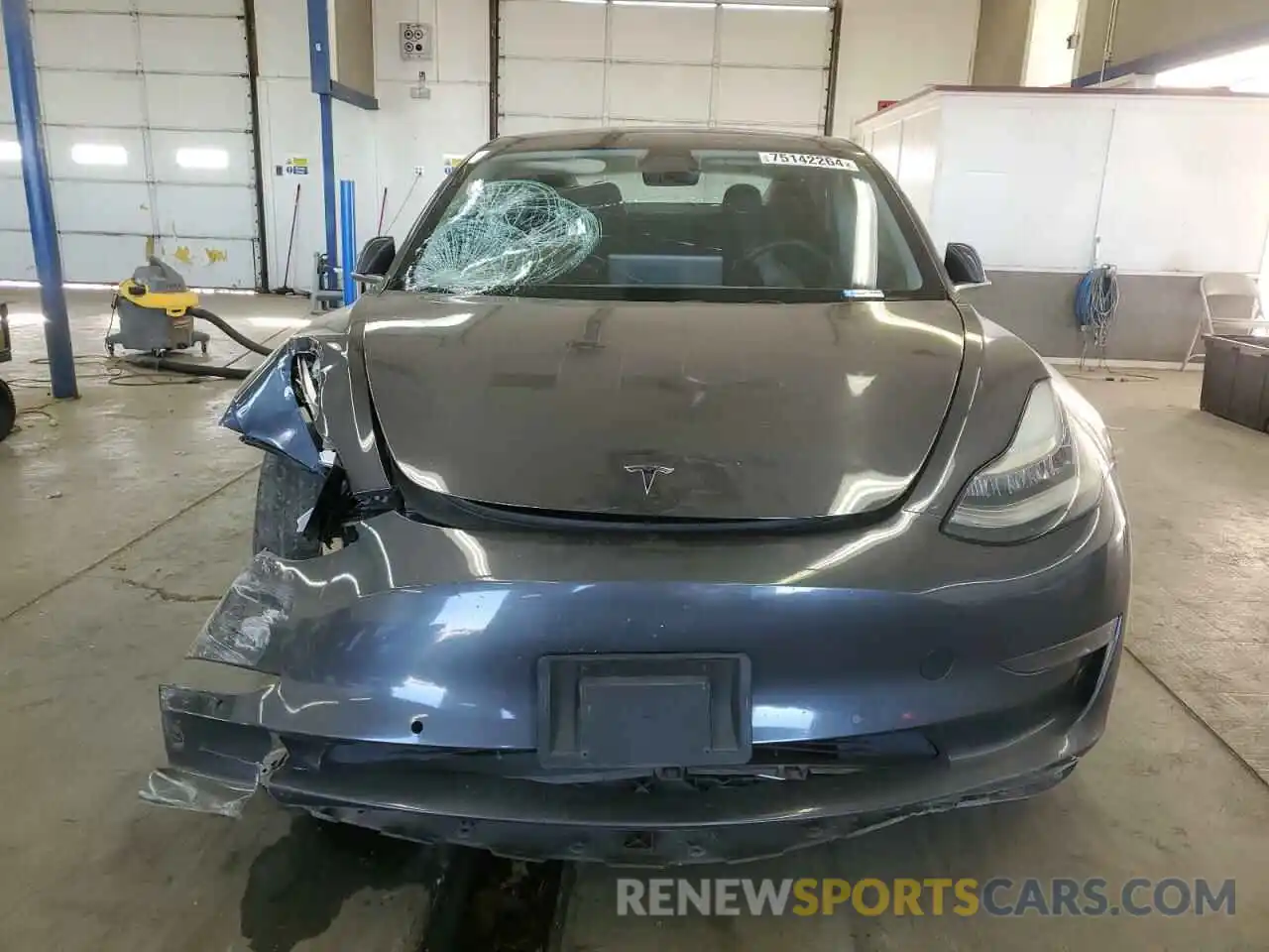 5 Photograph of a damaged car 5YJ3E1EB7KF526581 TESLA MODEL 3 2019