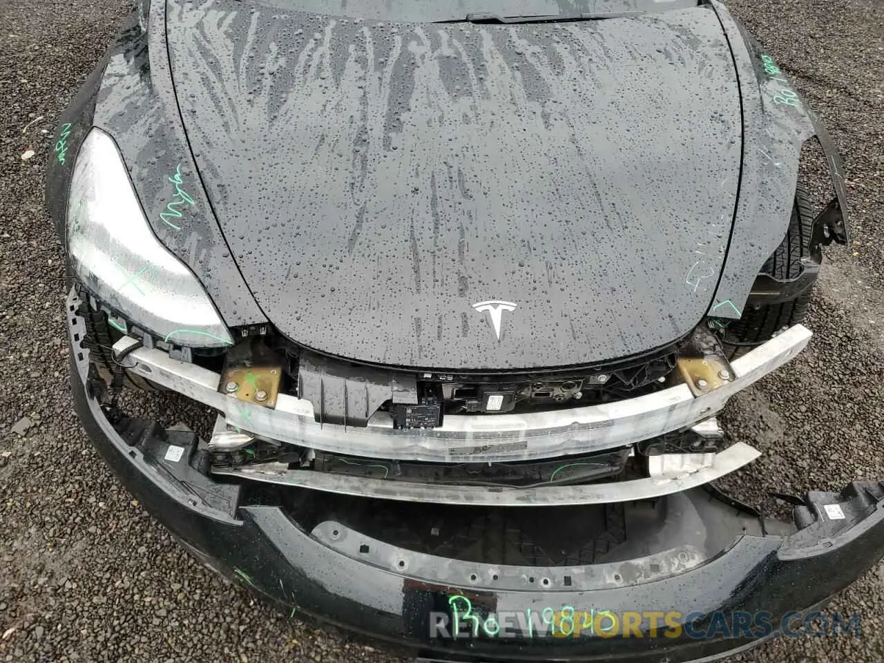 11 Photograph of a damaged car 5YJ3E1EB8KF192464 TESLA MODEL 3 2019