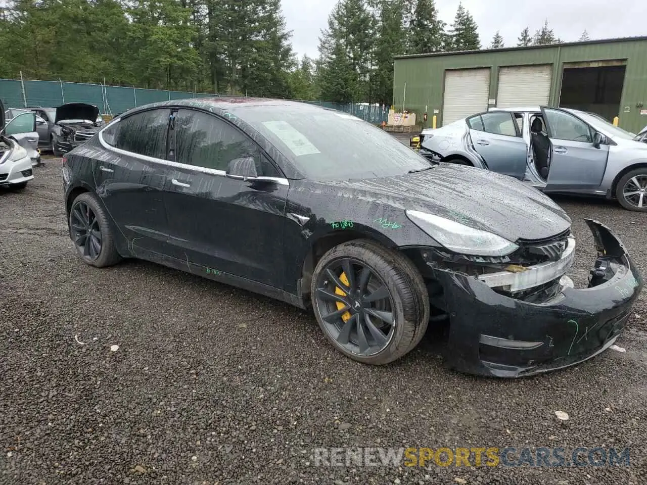4 Photograph of a damaged car 5YJ3E1EB8KF192464 TESLA MODEL 3 2019